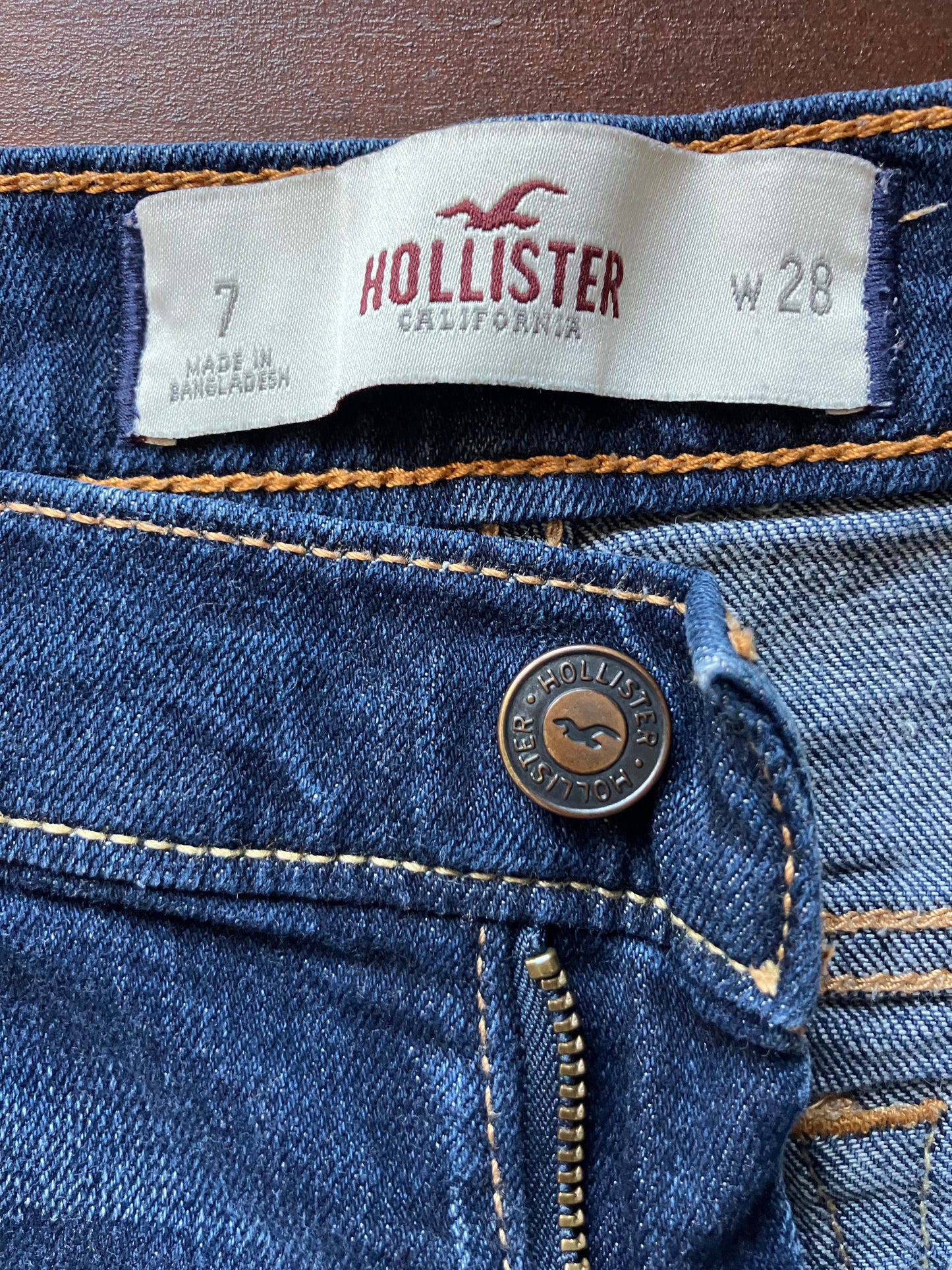 Blugi scurti Hollister - marimea W28 - M