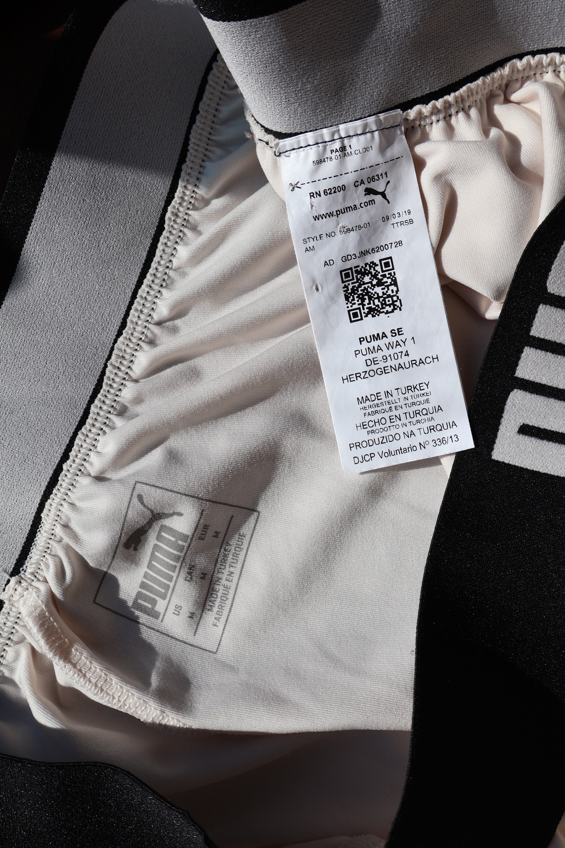 Pantaloni Puma - marimea M - Femei