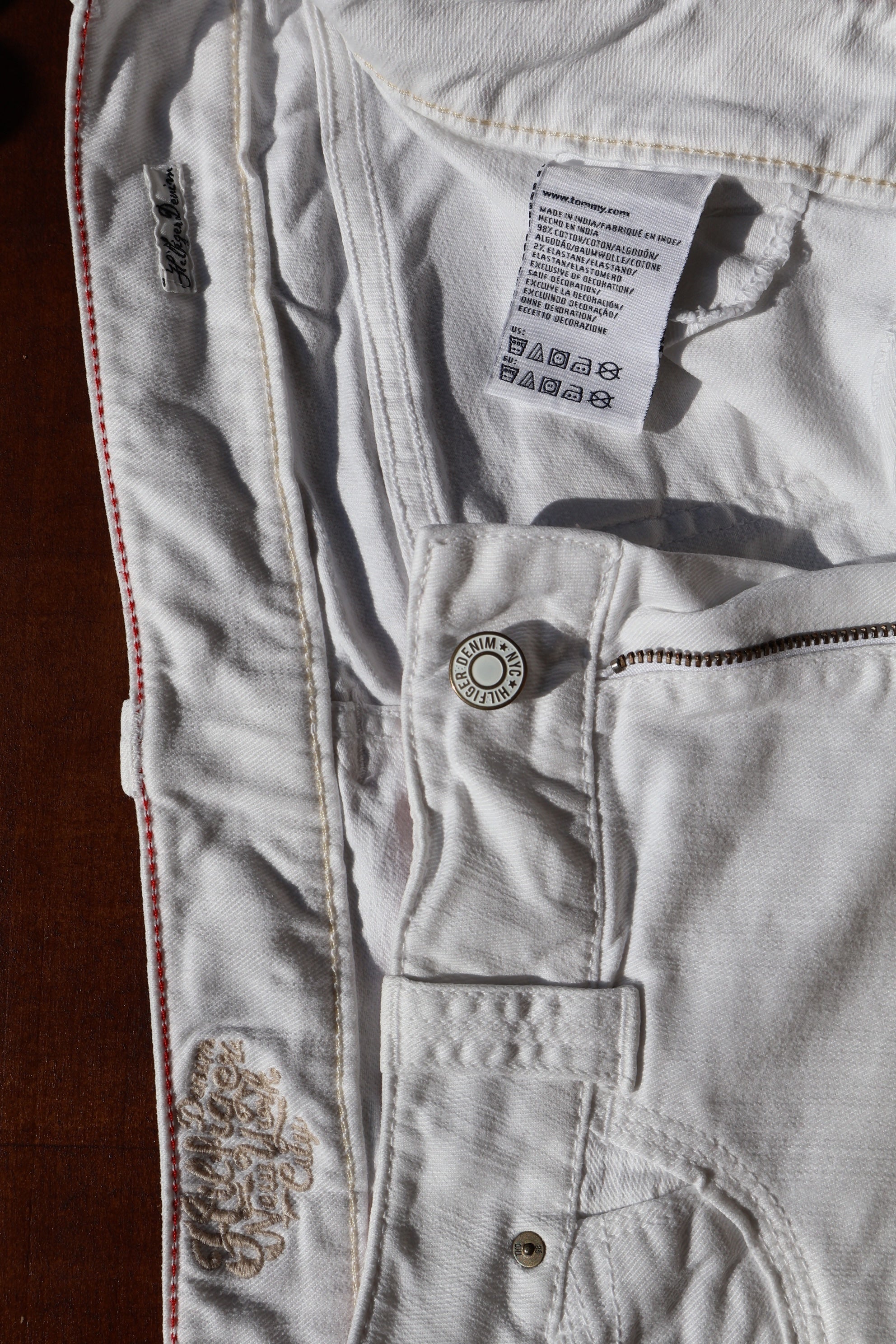 Blugi Tommy Hilfiger - marimea L W32 - Femei