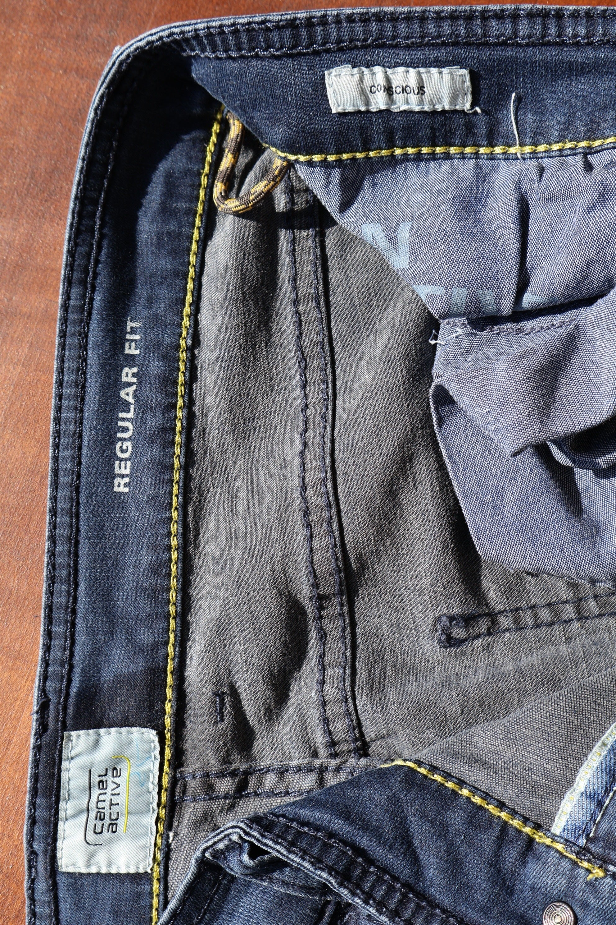 Blugi Camel active - marimea M/L W34 - Barbati
