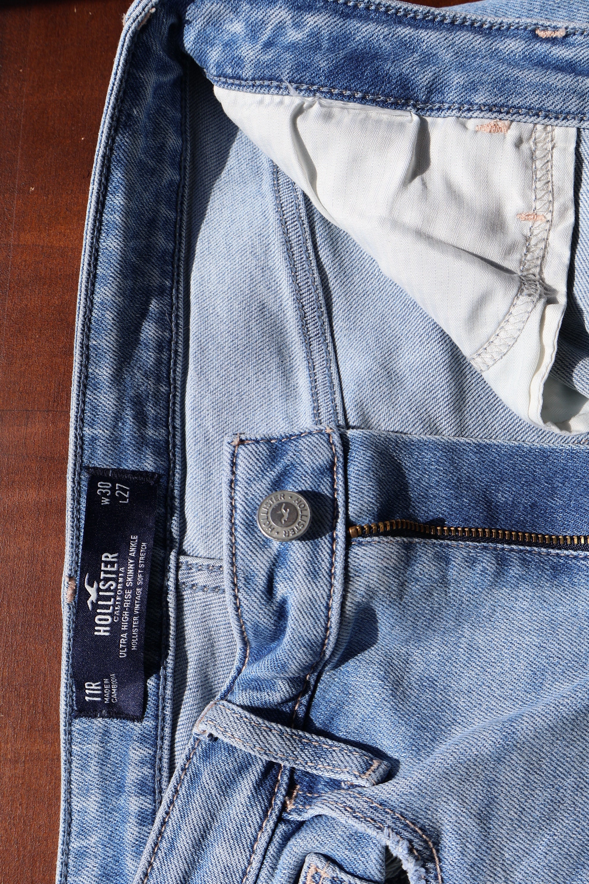 Blugi Hollister - marimea L W30/L27 - Femei