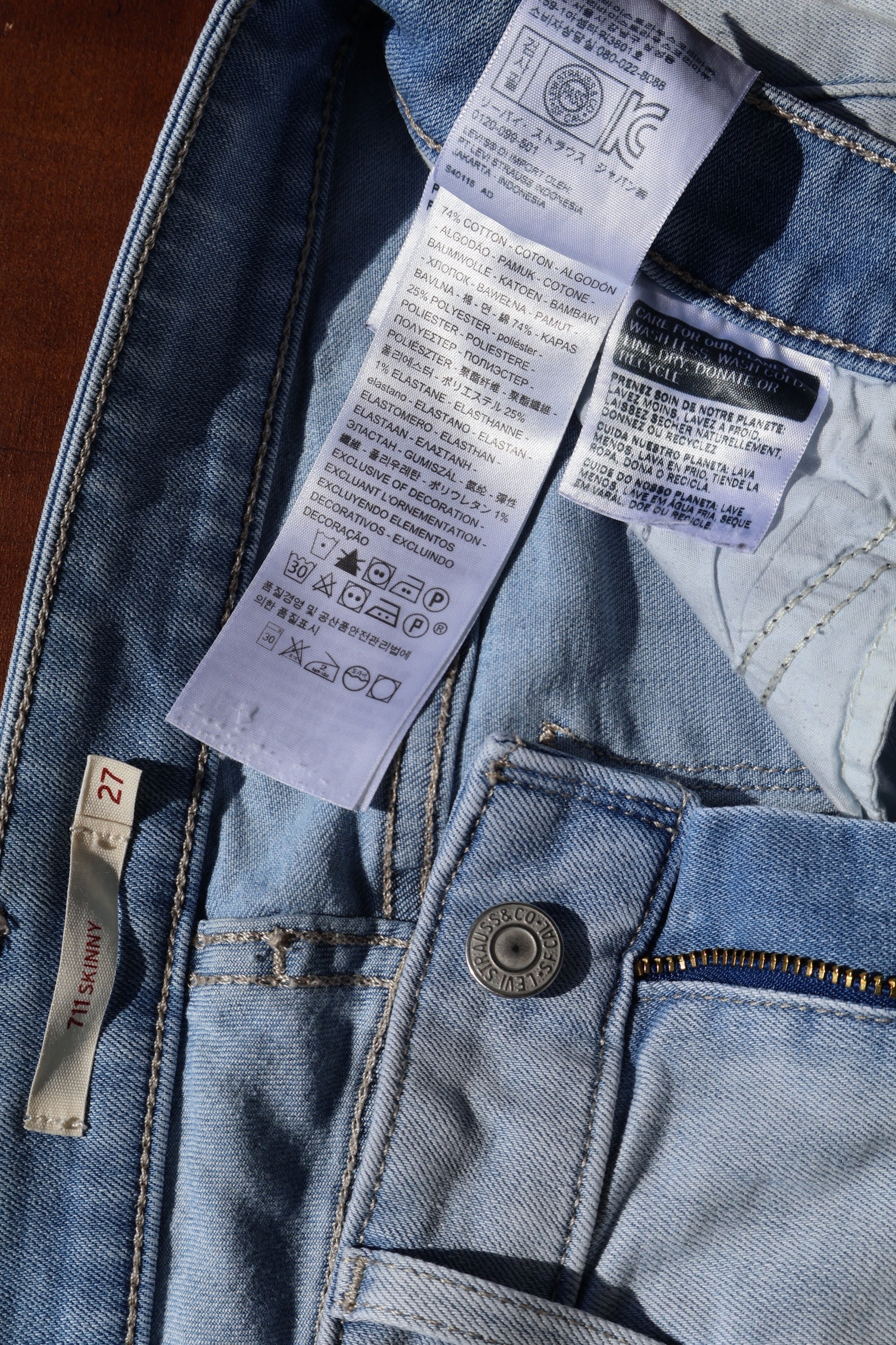 Blugi Levi's 711 - marimea W27 - Femei