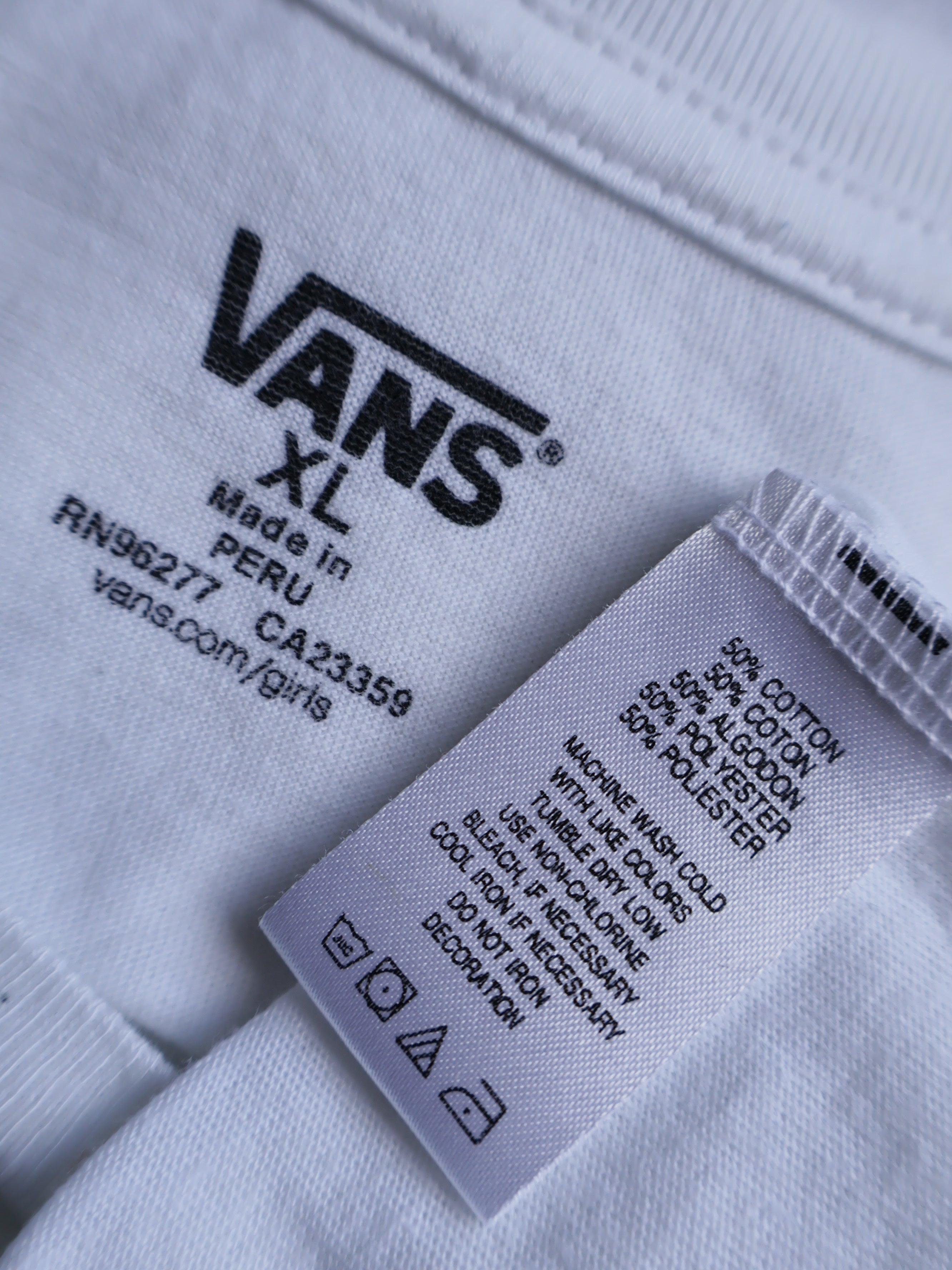 Tricou Vans - marimea L/XL - Femei