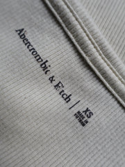 Tricou Abercrombie&Fitch - marimea XS - Femei