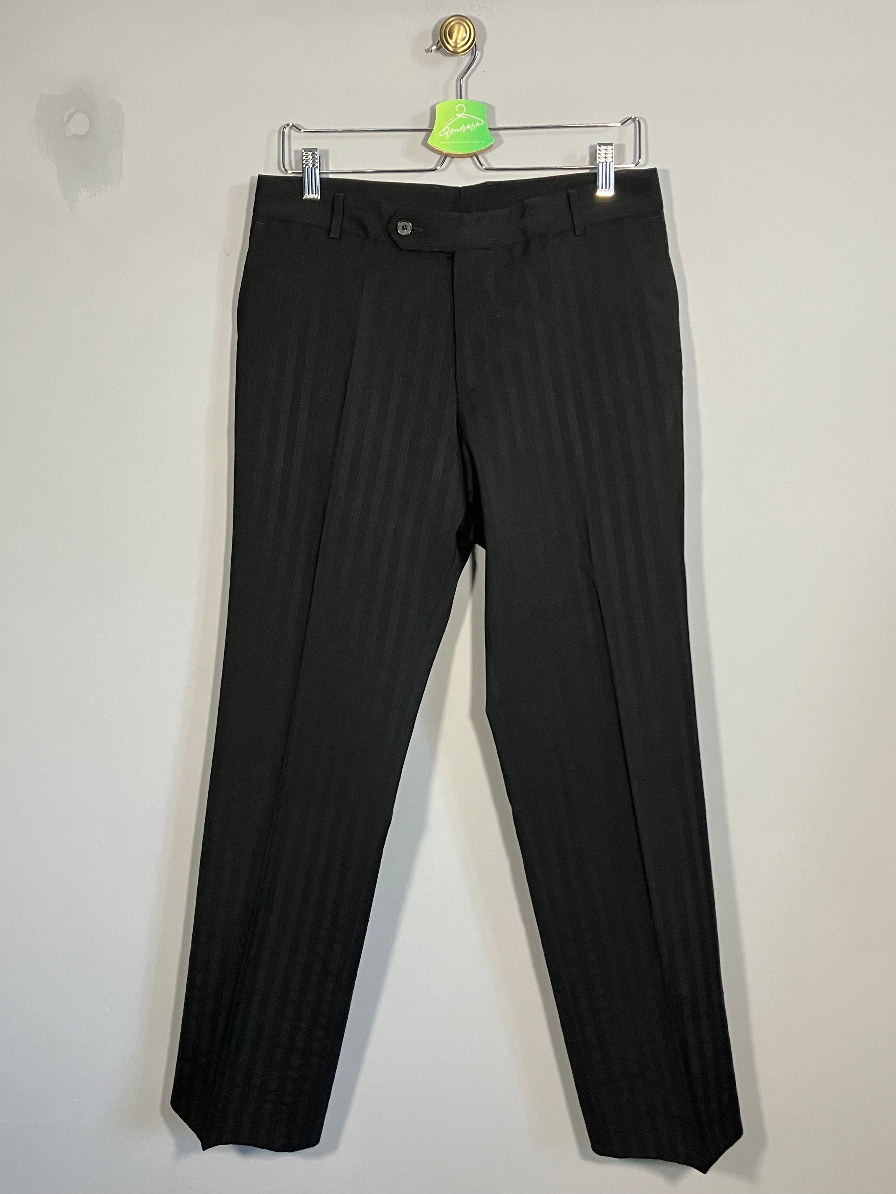 Pantaloni Hugo Boss - marimea 48 - S/M