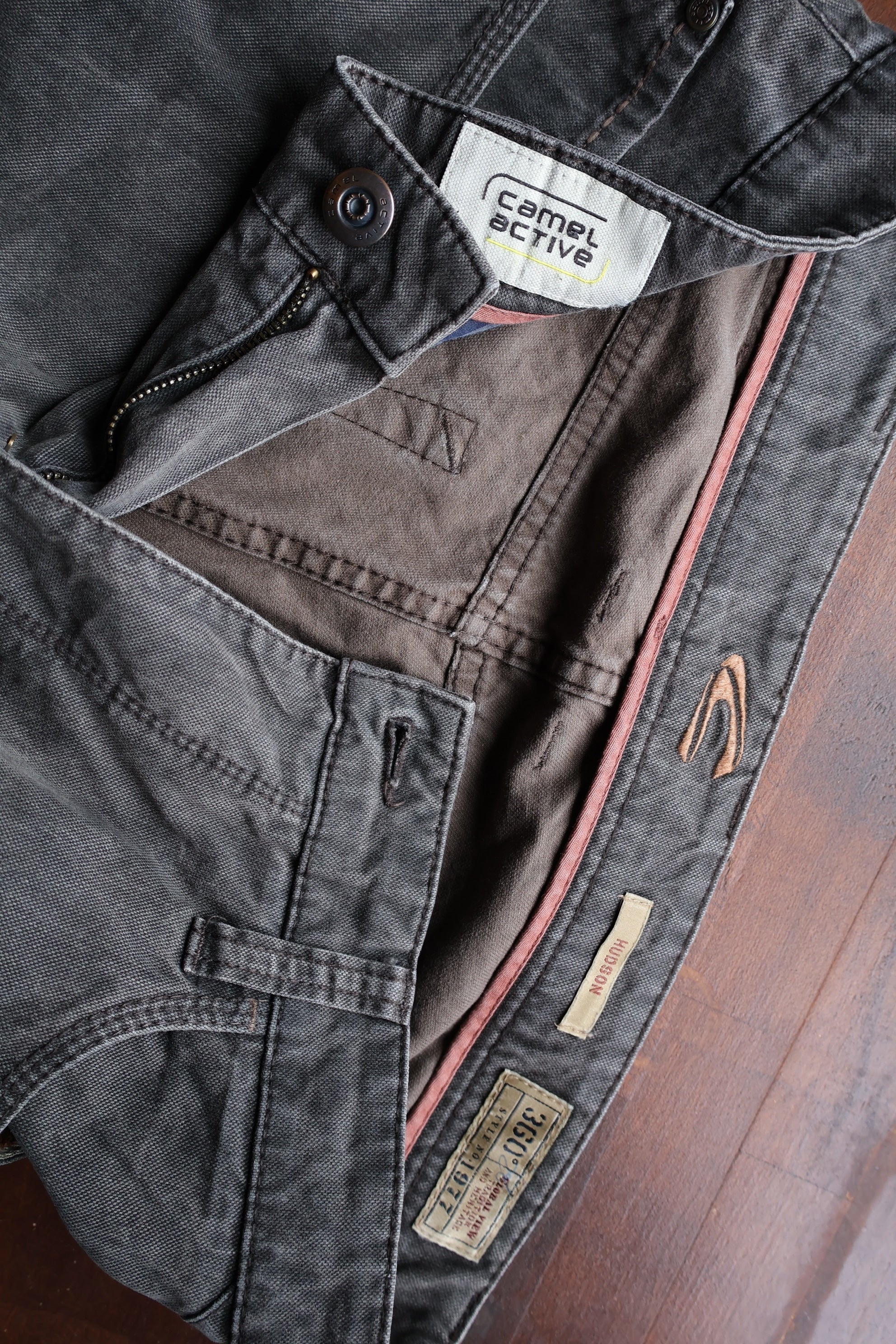 Blugi Camel active - marimea L W36/L30 - Barbati