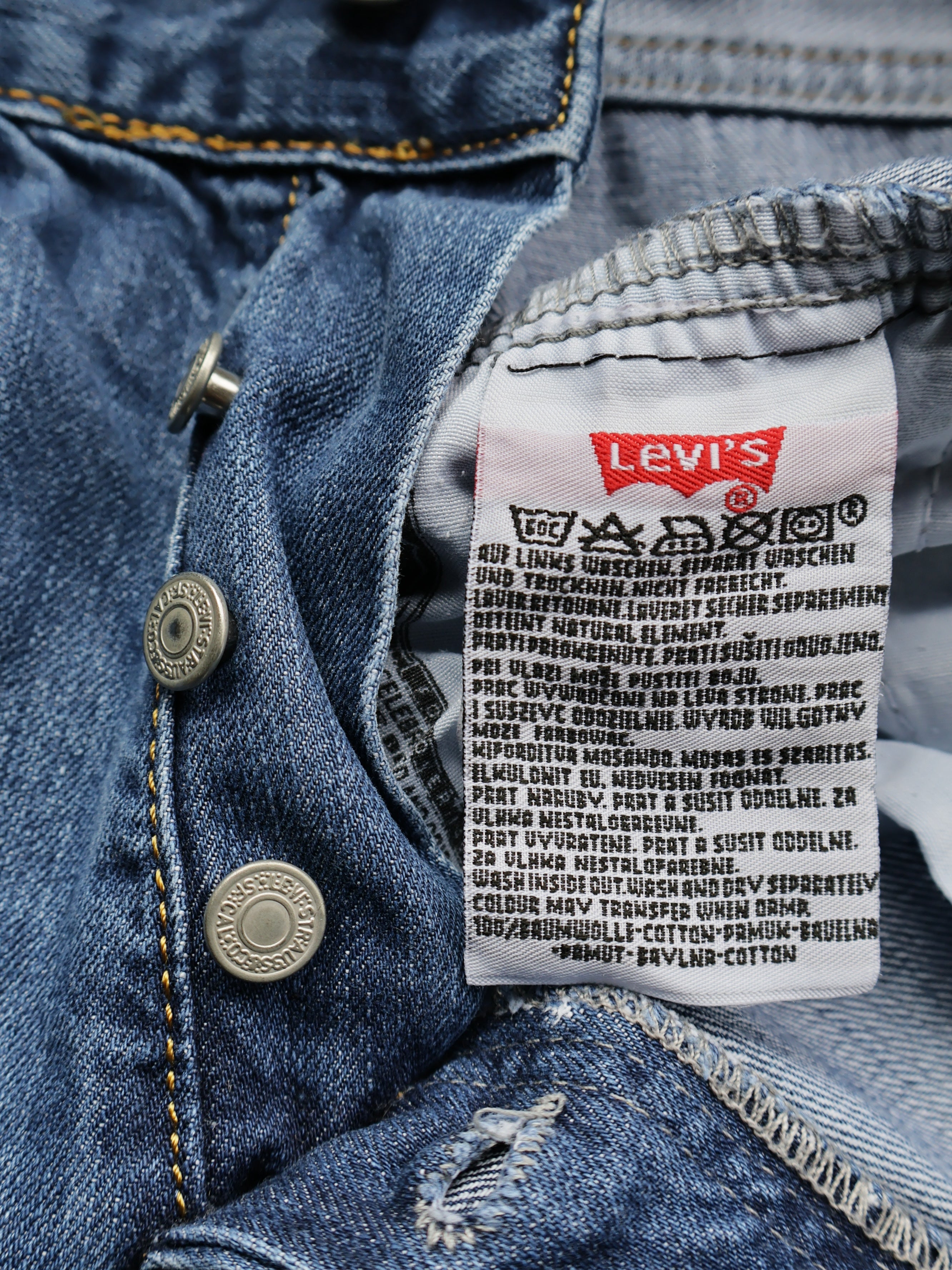 Blugi Levi's - marimea XL W38 - Barbati