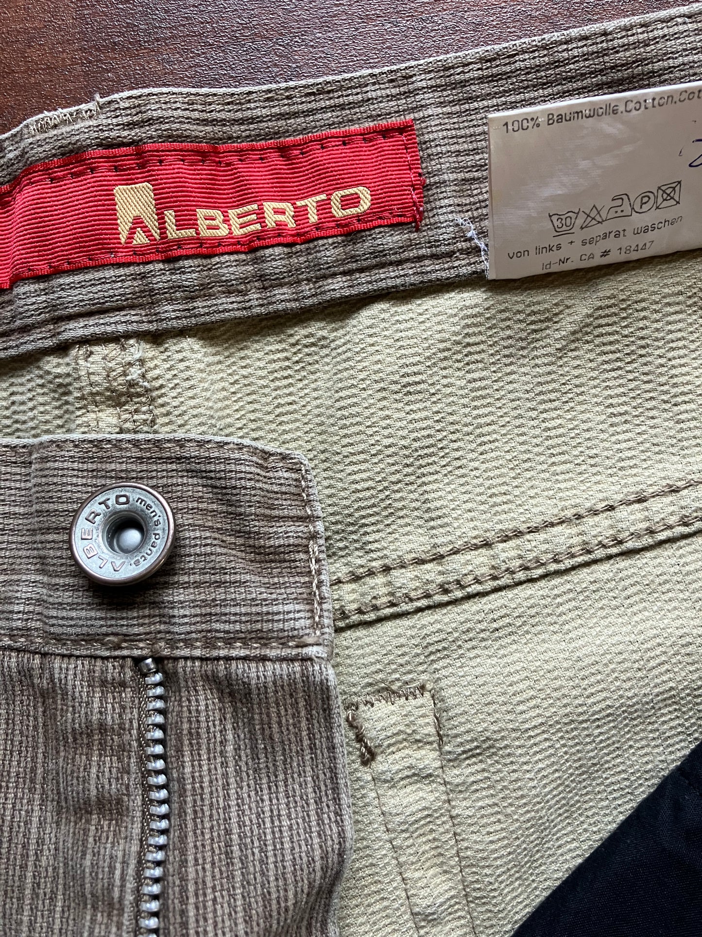 Pantaloni Alberto - marimea 26 / W38 - XL