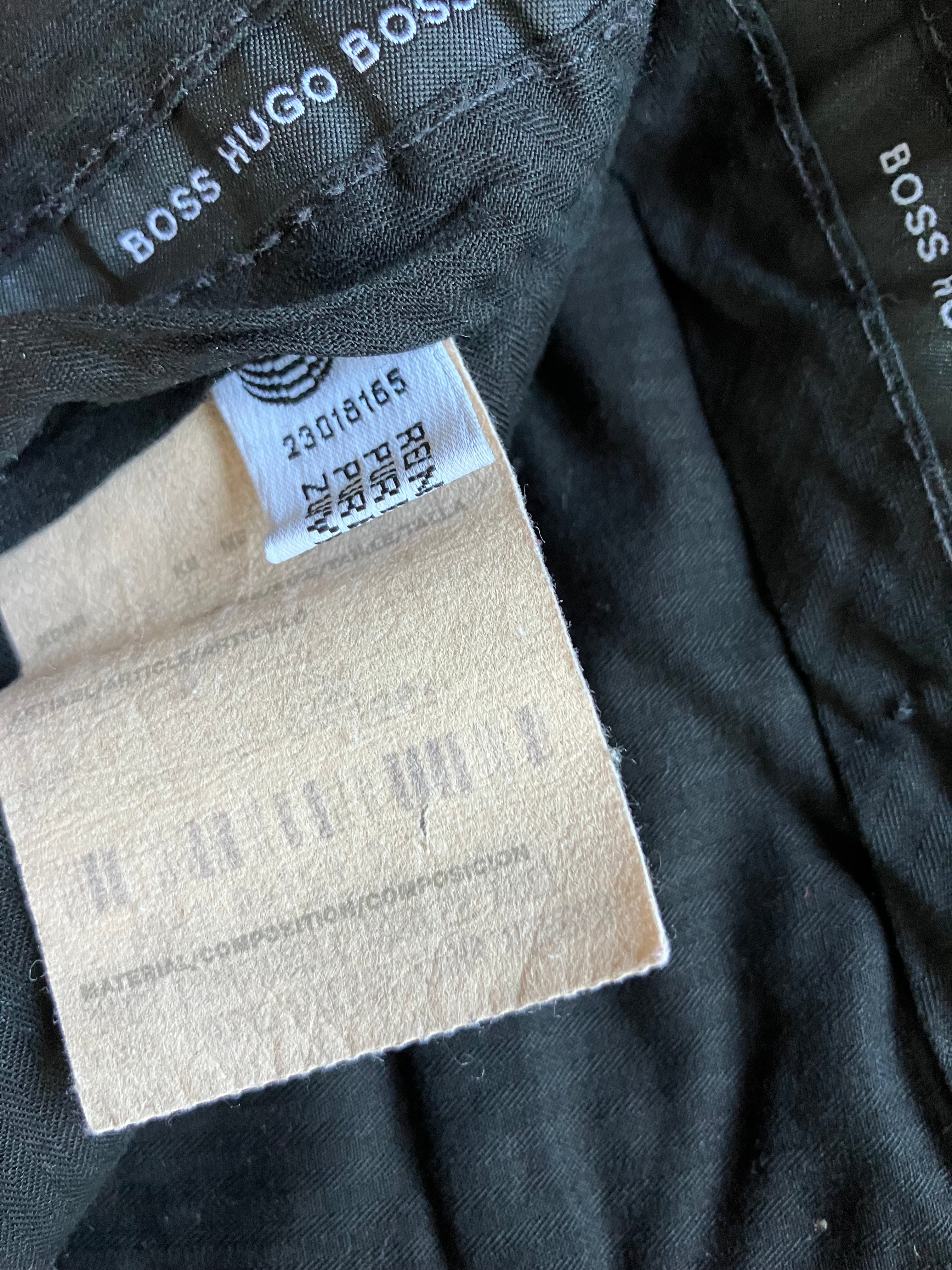 Pantaloni Hugo Boss (100%lana) - marimea M