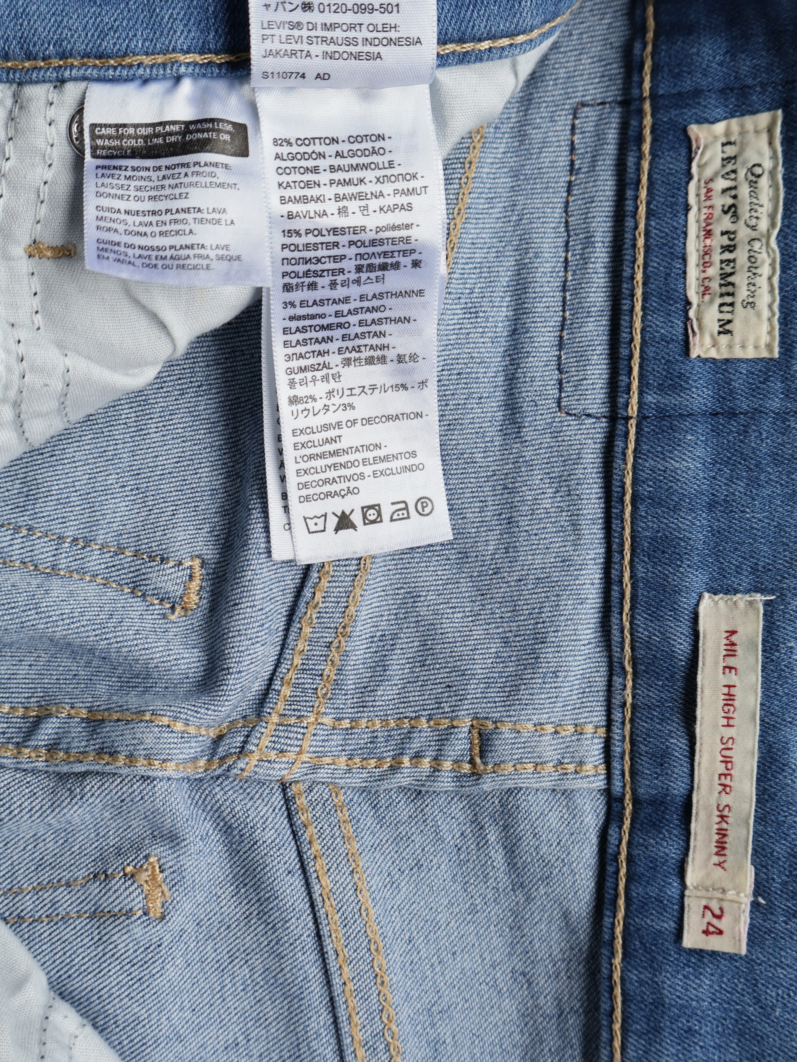Blugi Levi's - marimea XS W24 - Femei