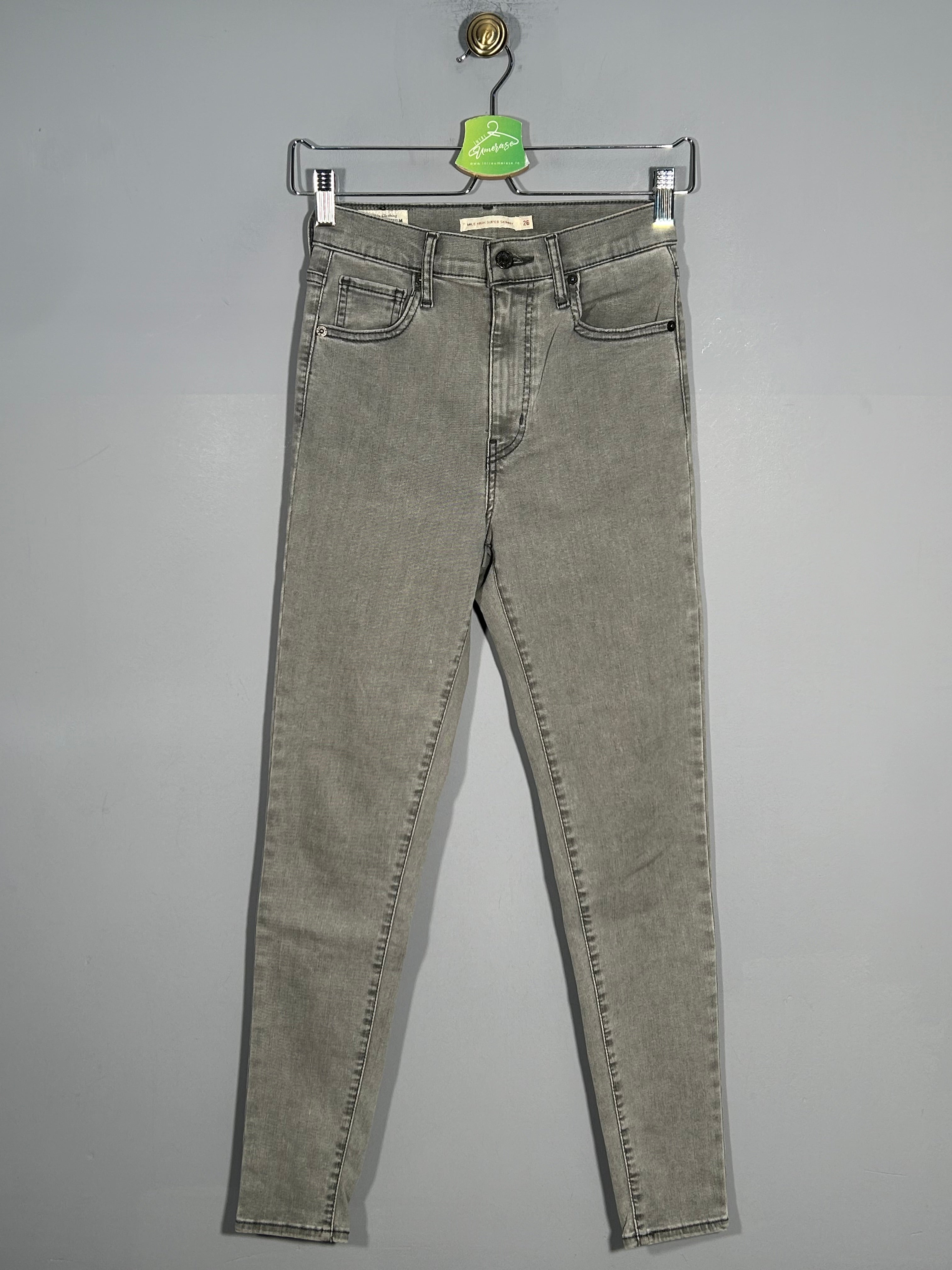 Blugi Levi's - marimea S W26 - Femei