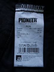 Blugi Pioneer - marimea M W34/30 - Barbati