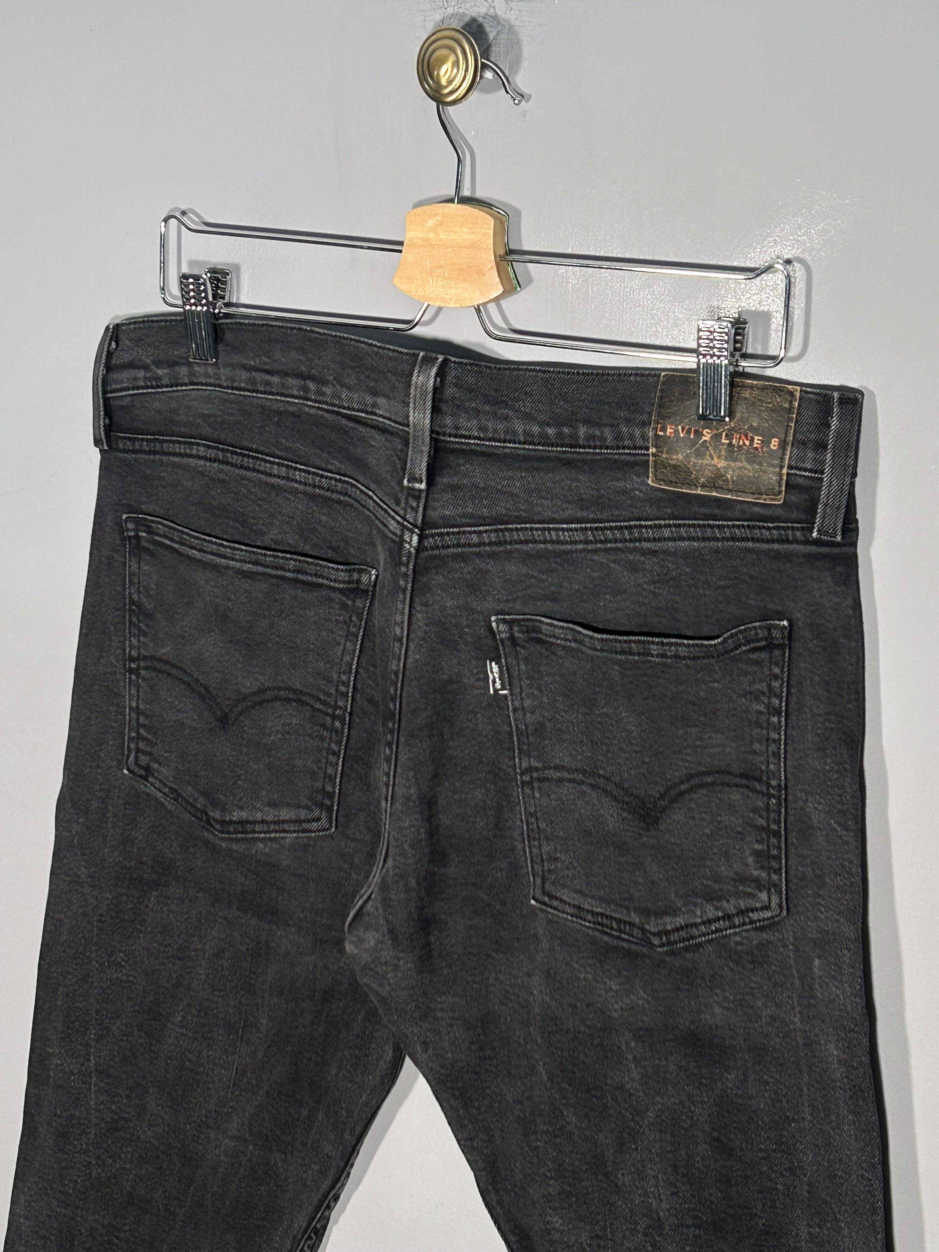 Blugi Levi's - marimea L W32 - Femei