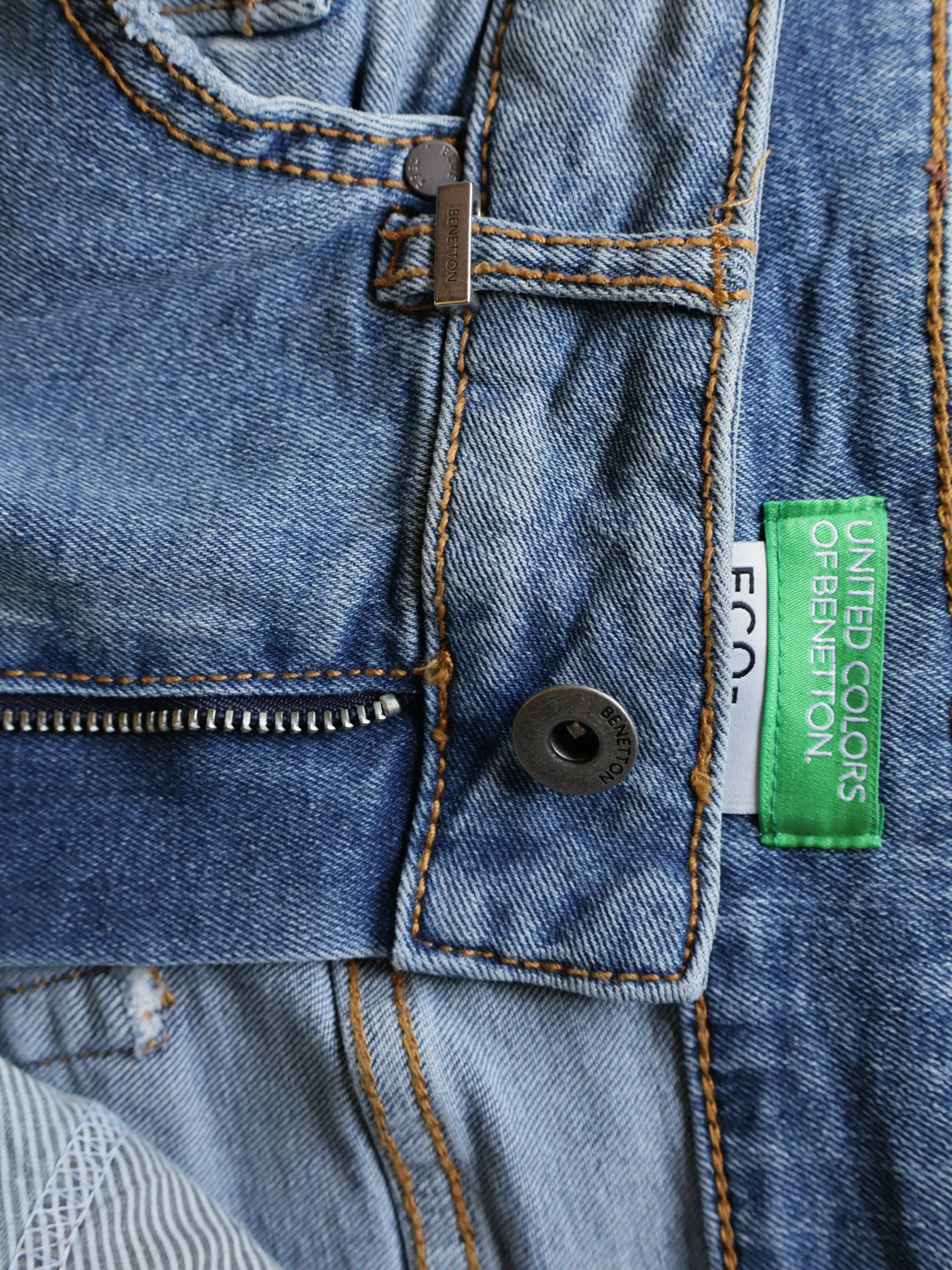 Blugi Benetton - marimea M W29 - Femei