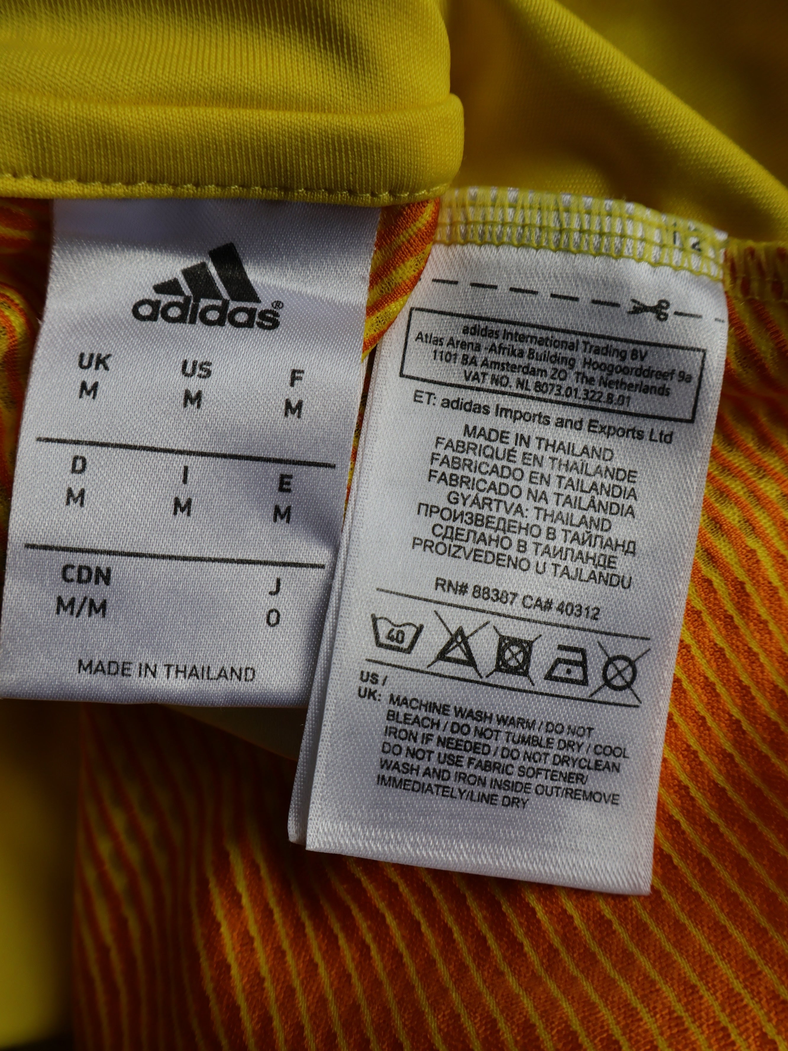 Bluza Adidas - marimea M - Barbati