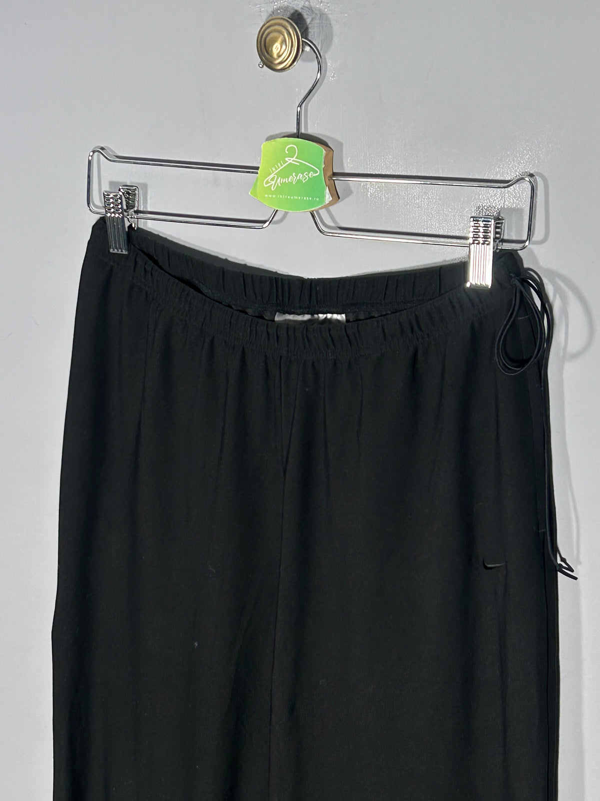 Pantaloni Nike - marimea L - Femei