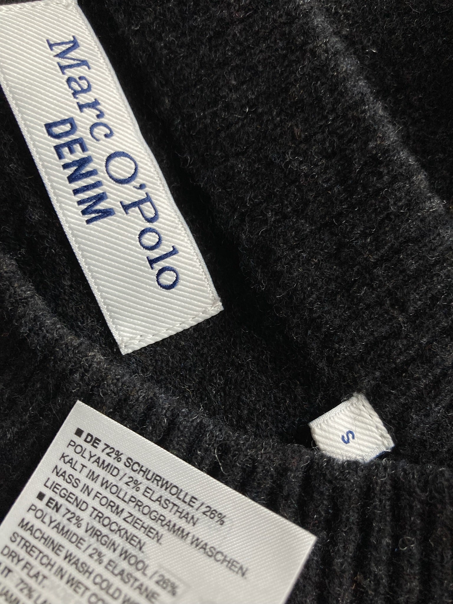 Bluza (72%lana) Marc O'Polo - marimea S (oversize) - Femei