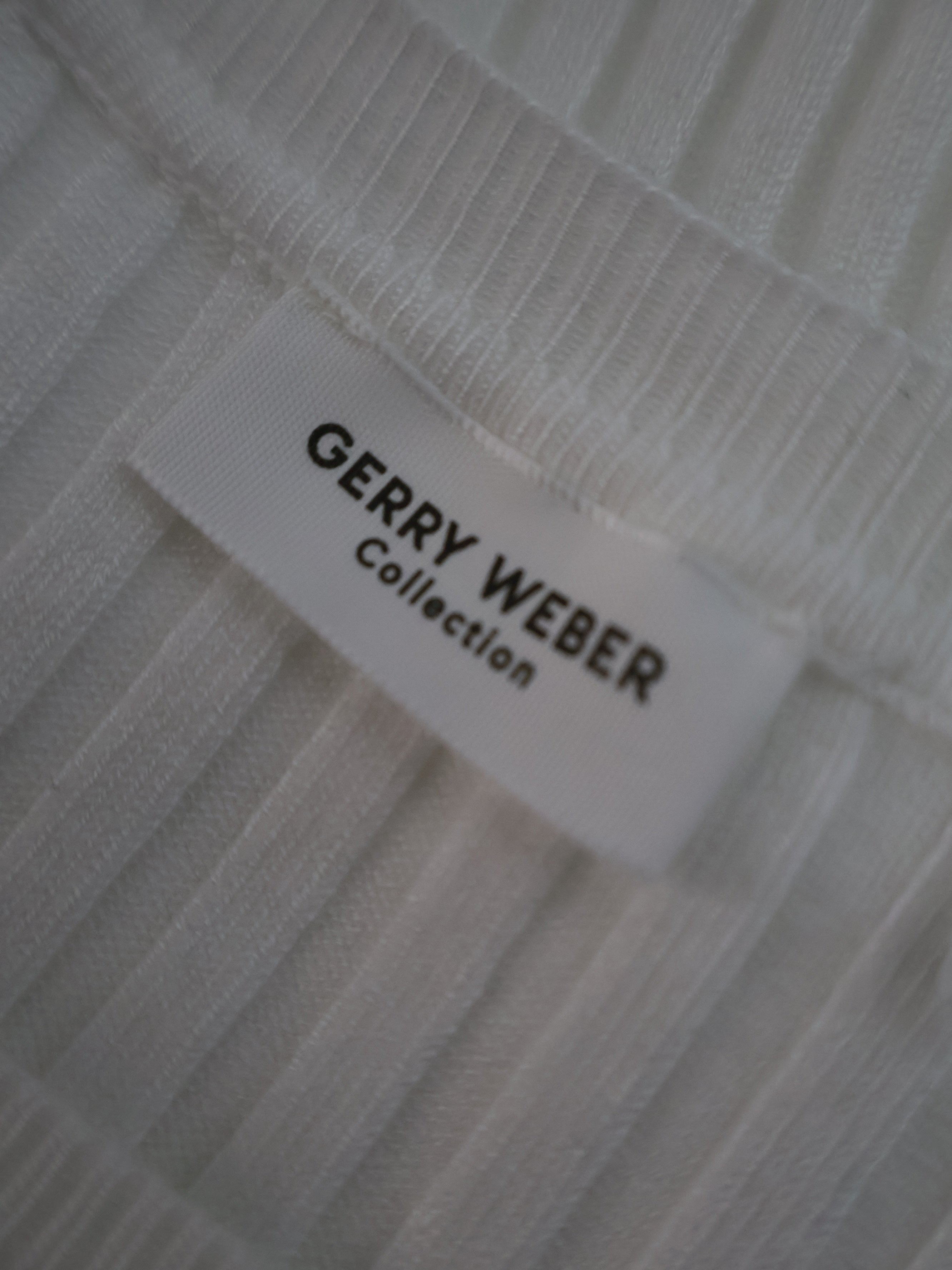 Tricou Gerry Weber - marimea M/L - Femei