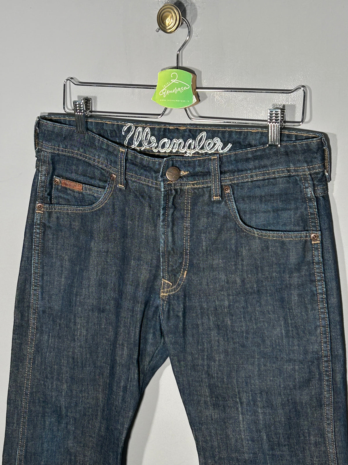Blugi Wrangler - marimea S/M W32/L30 - Barbati