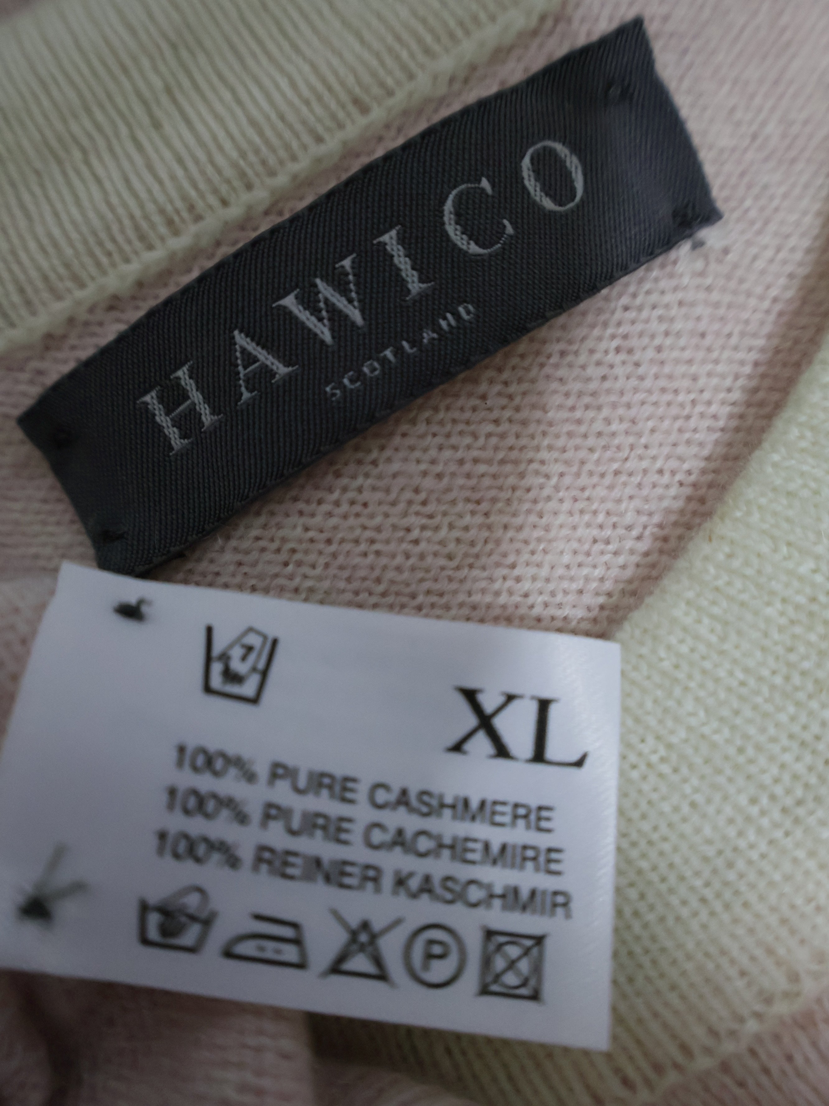 Vesta (100%cashmir) Hawico - marimea XL/L - Femei