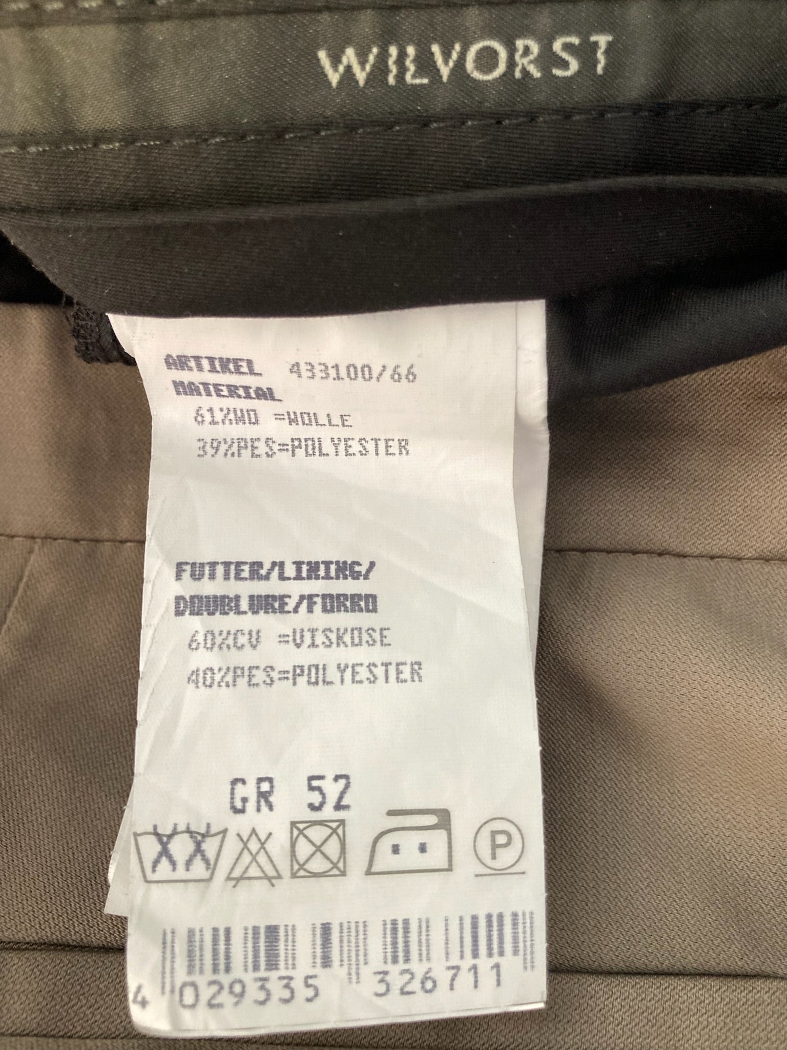 Costum Wilvorst - marimea 52 - L