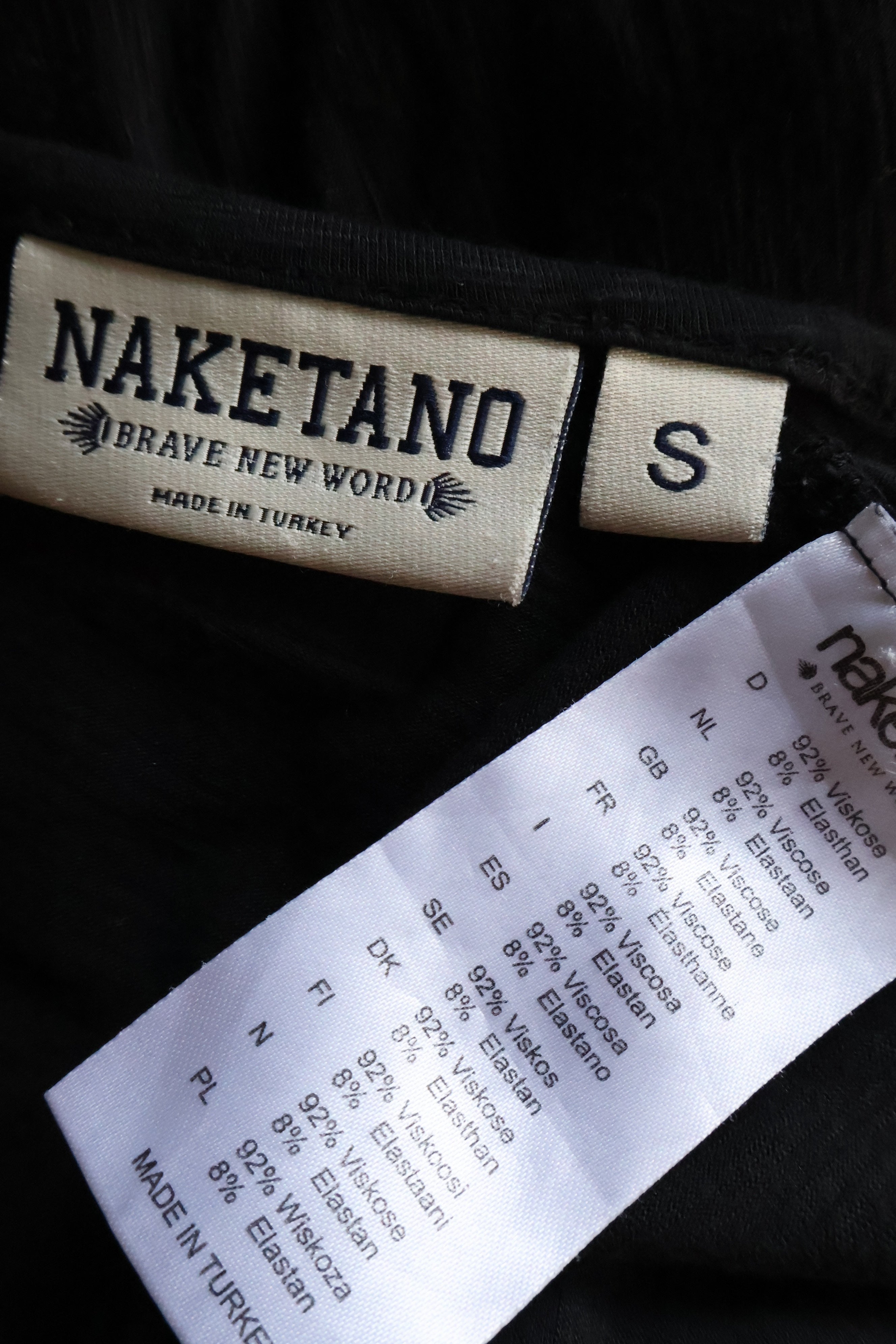 Tricou Naketano - marimea S - Femei