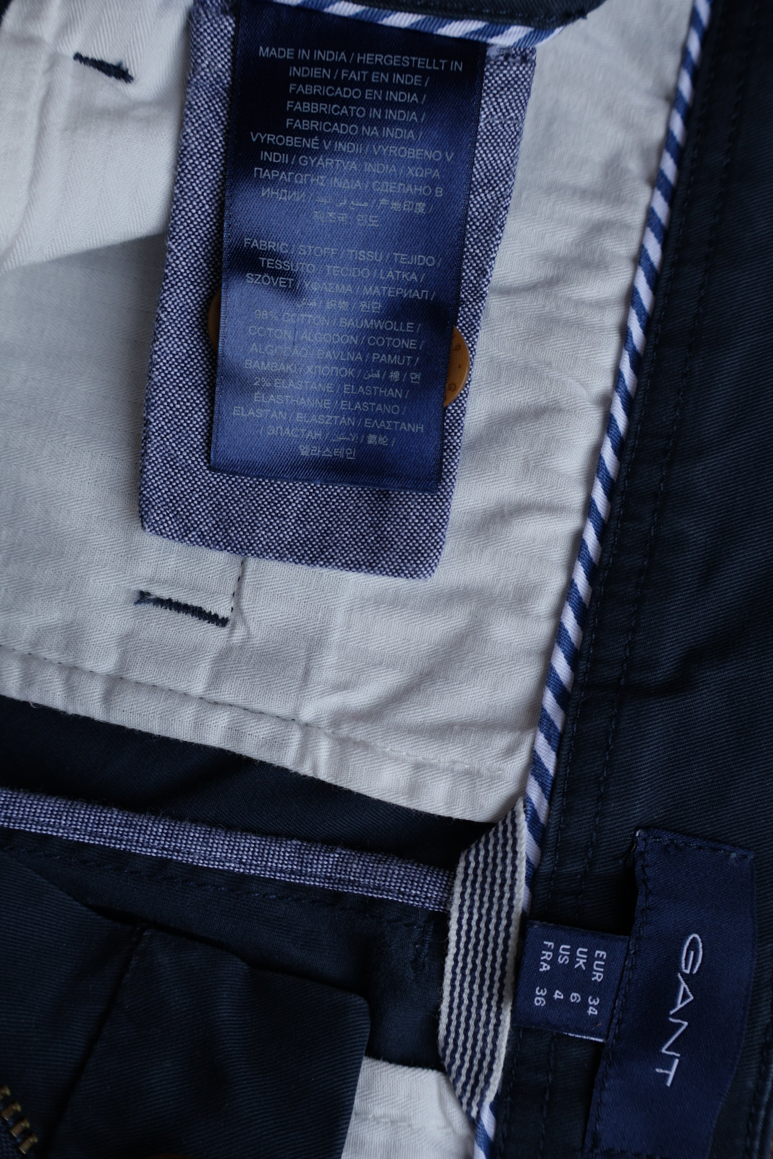 Pantaloni scurti Gant - marimea XS - Femei