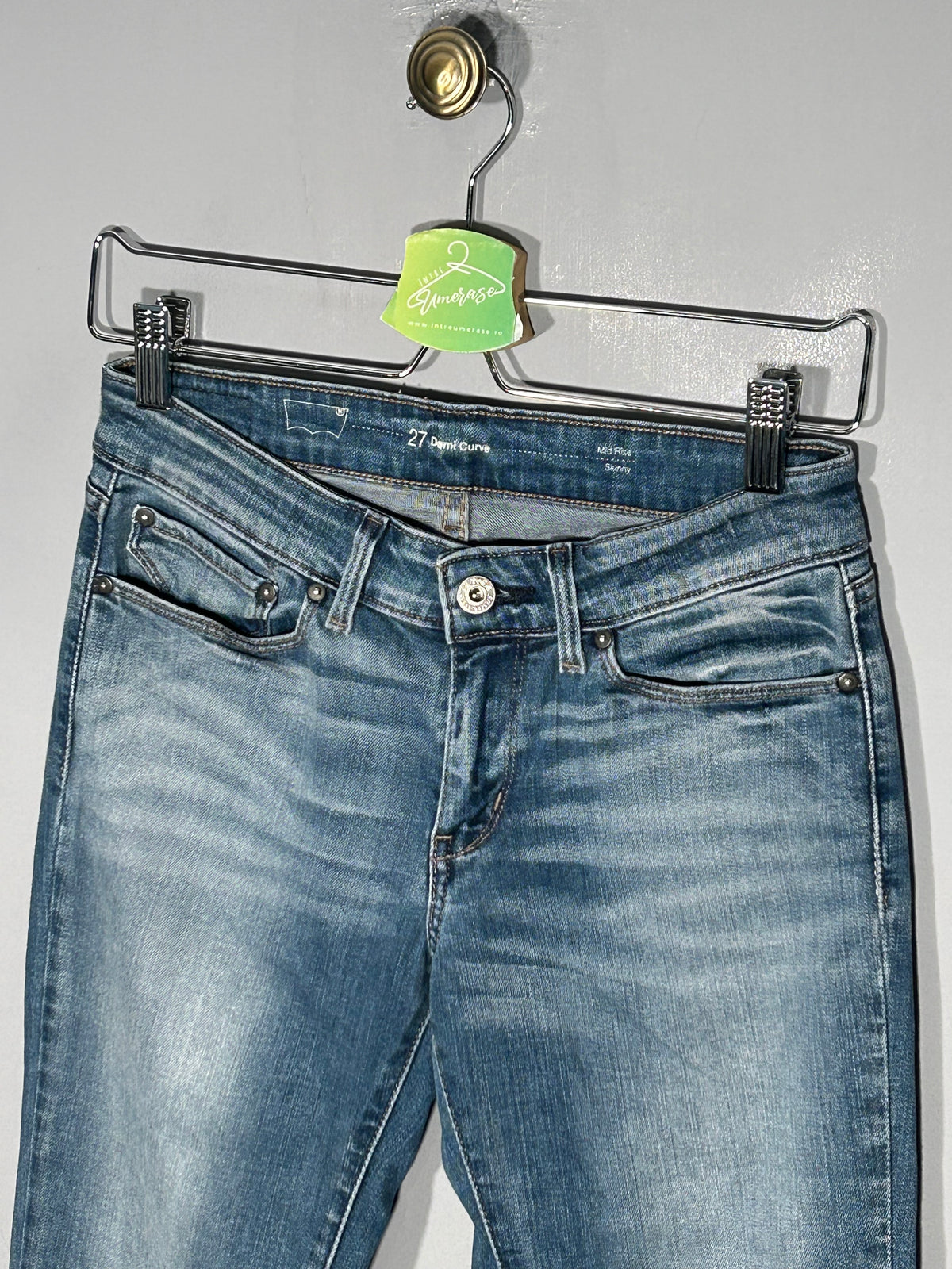 Blugi Levi's - marimea S W27/L34 - Femei