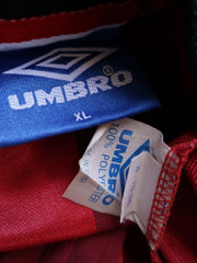 Tricou Umbro - marimea XL - Barbati