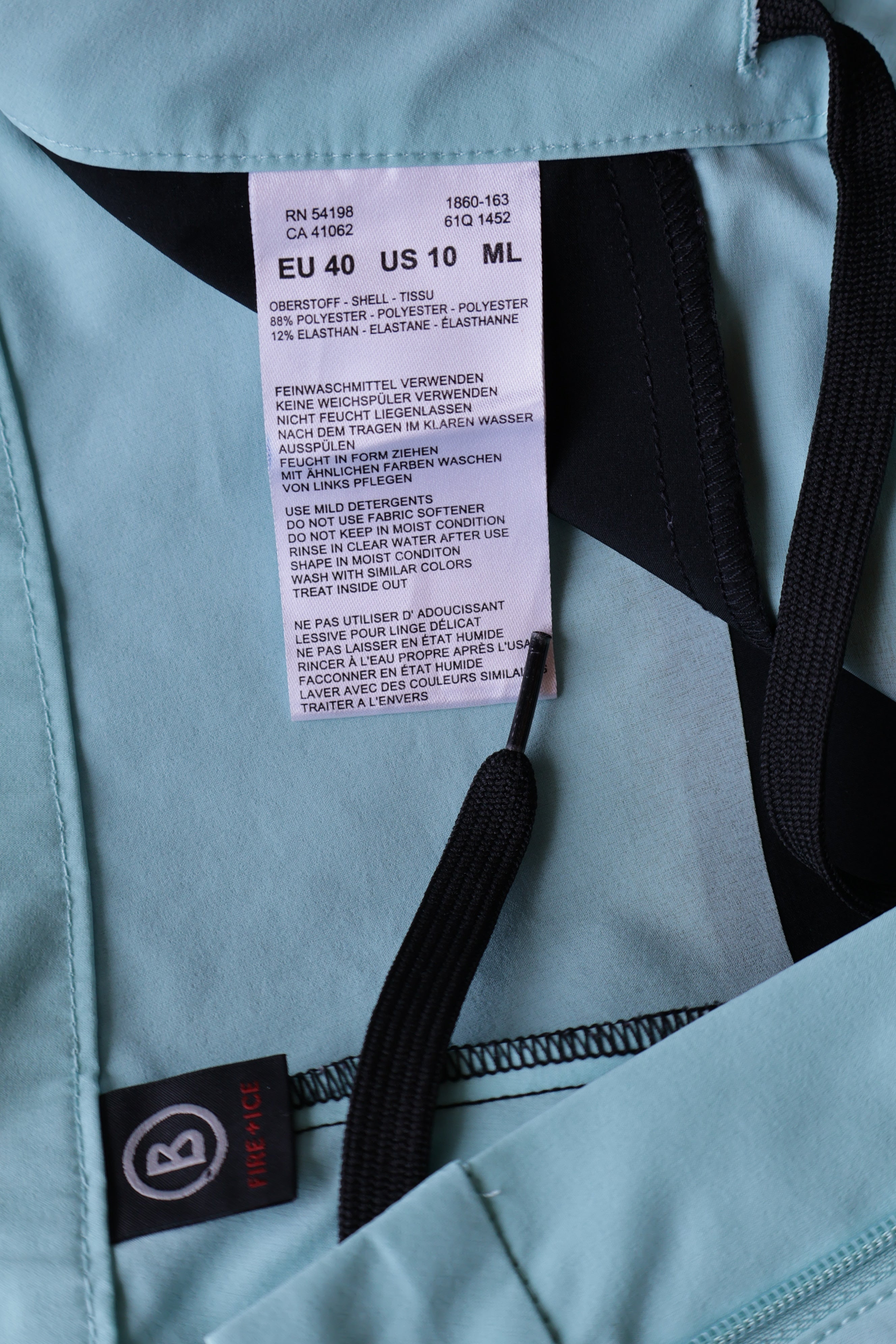Pantaloni scurti Bogner - marimea L - Femei