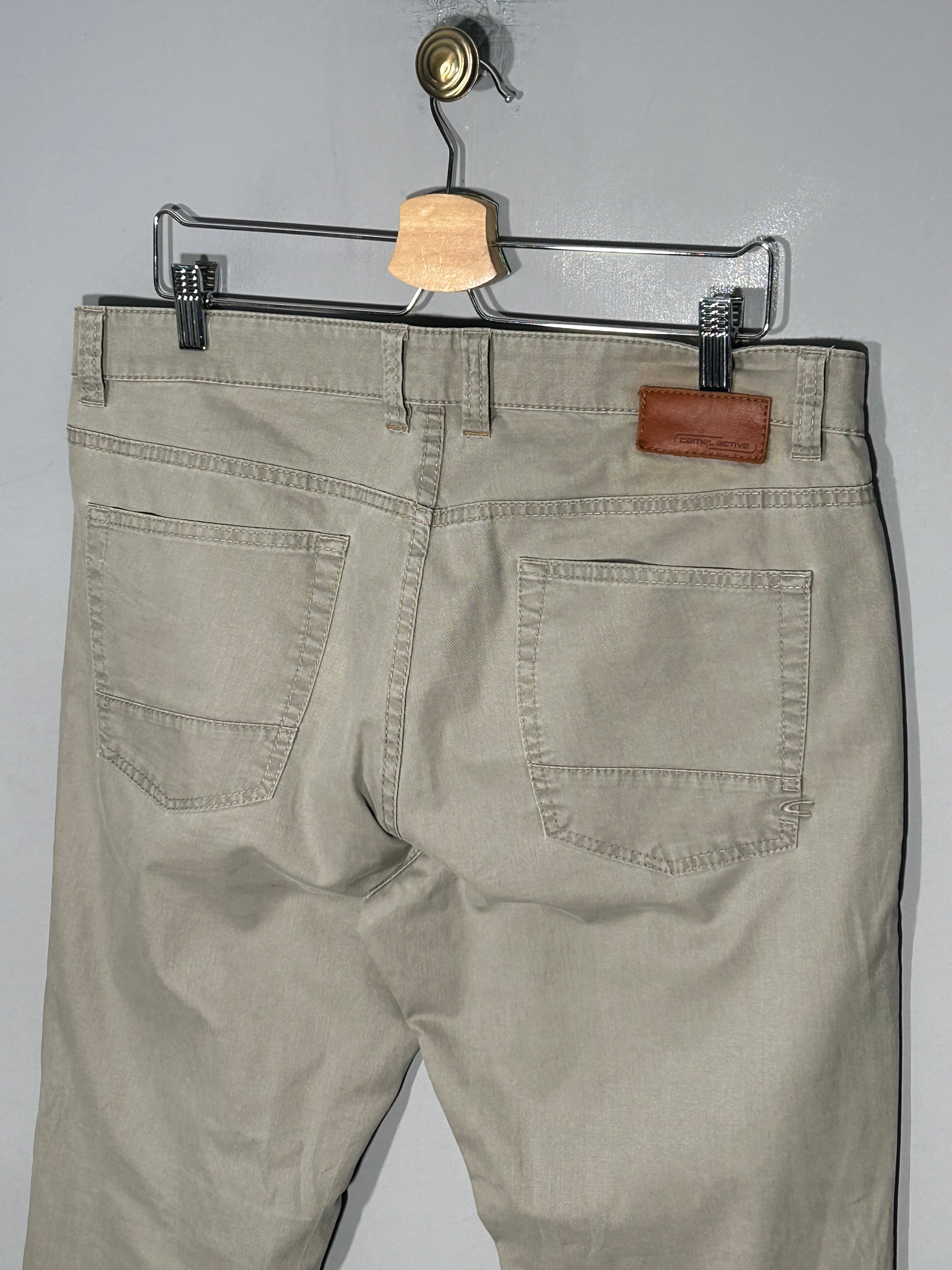 Blugi Camel active - marimea W36 L/XL - Barbati
