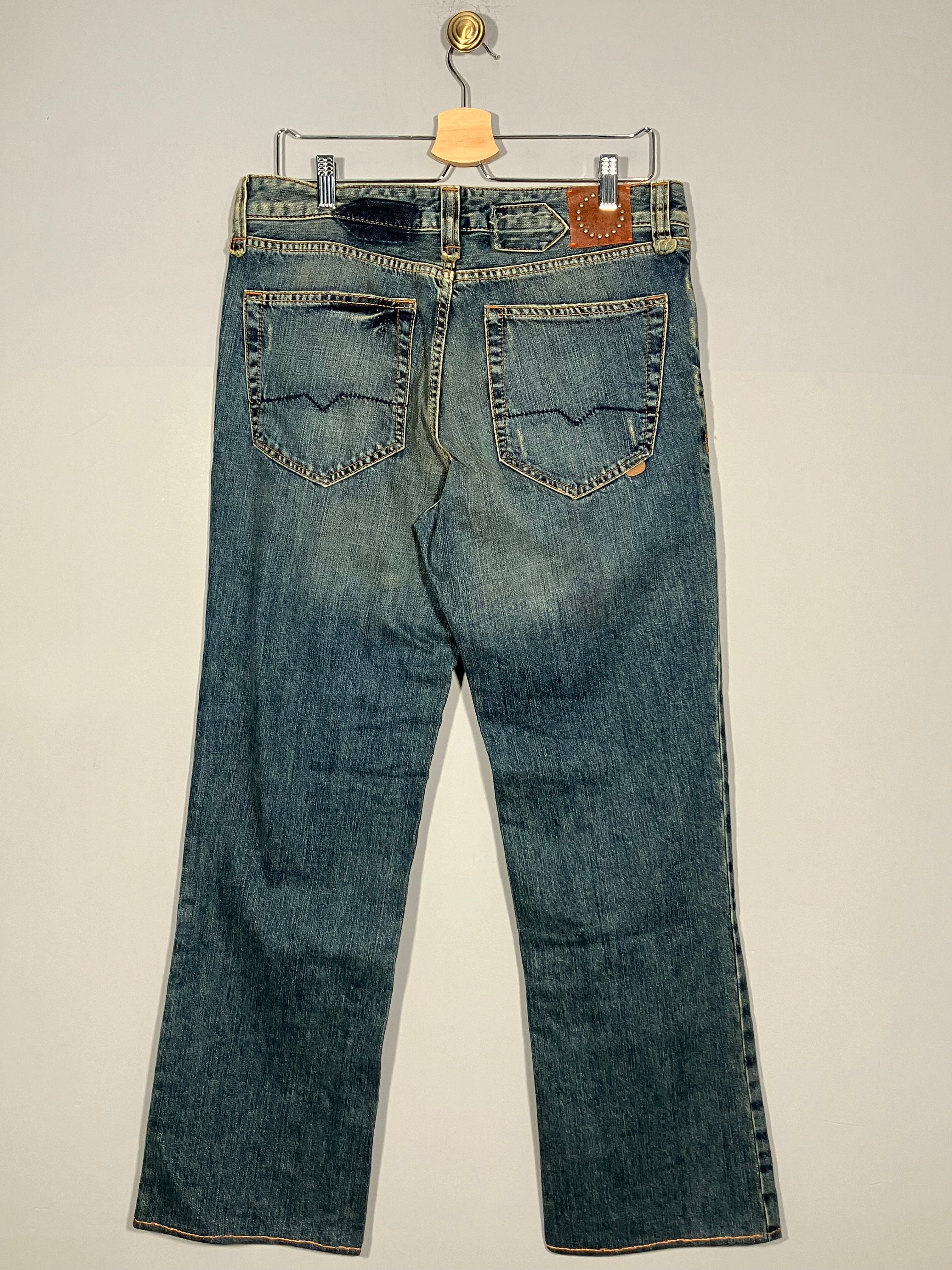 Blugi Hugo Boss - marimea M/L W30/L34
