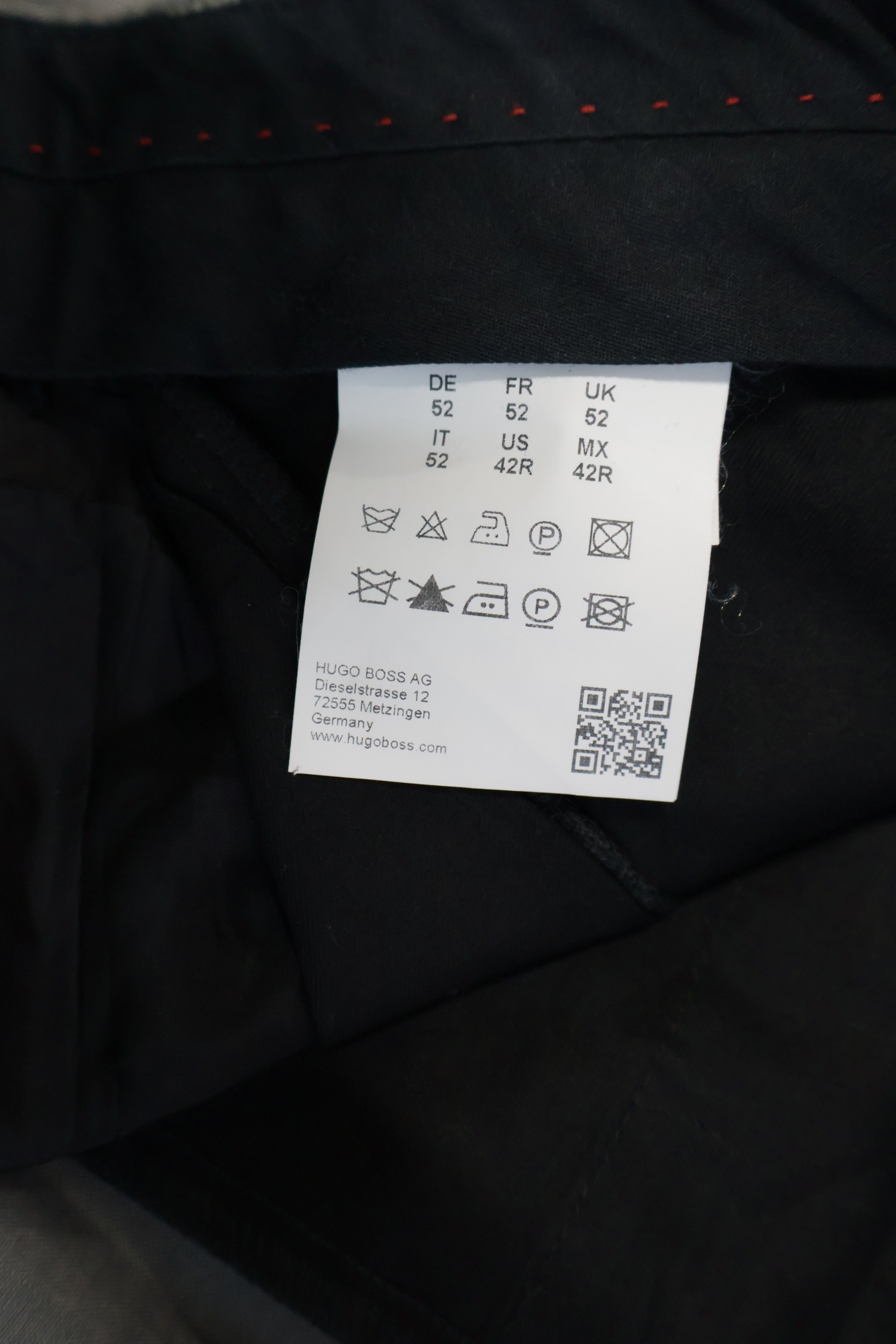 Pantaloni (100%lana) Hugo Boss - marimea XL - Barbati