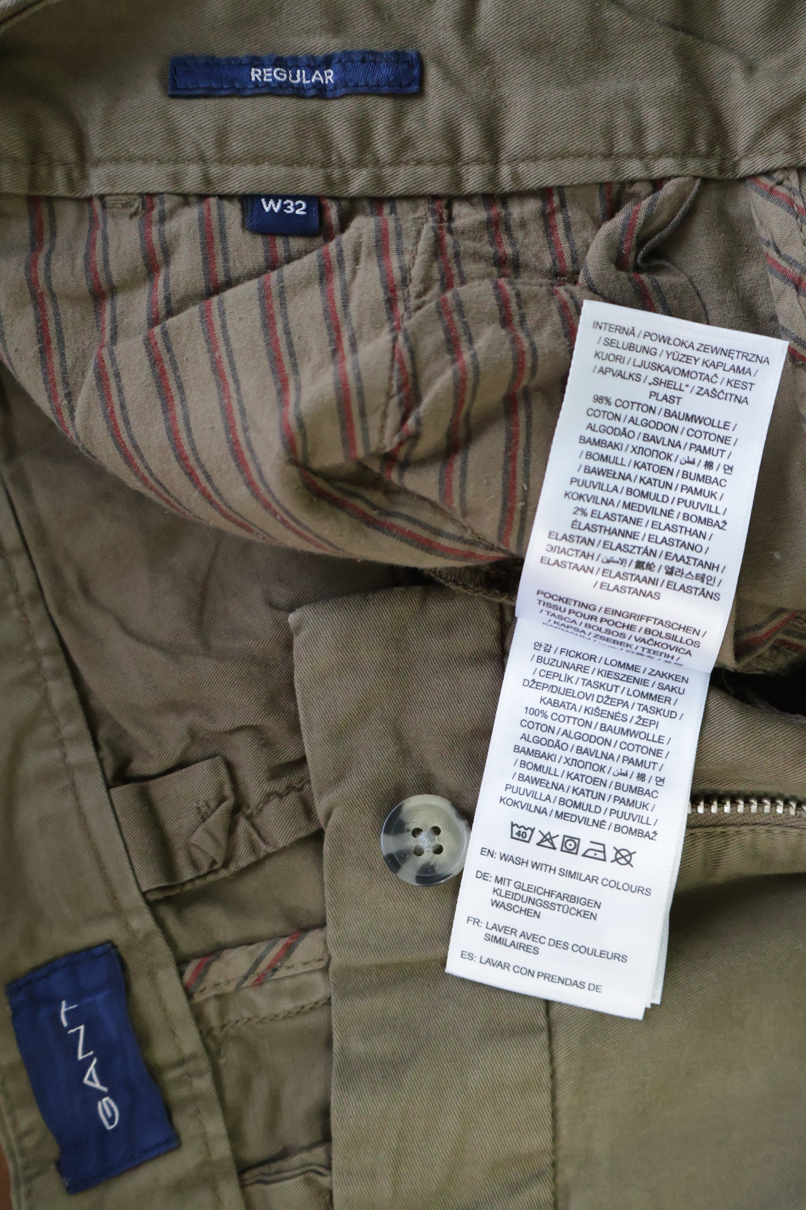 Pantaloni scurti Gant - marimea S - Barbati