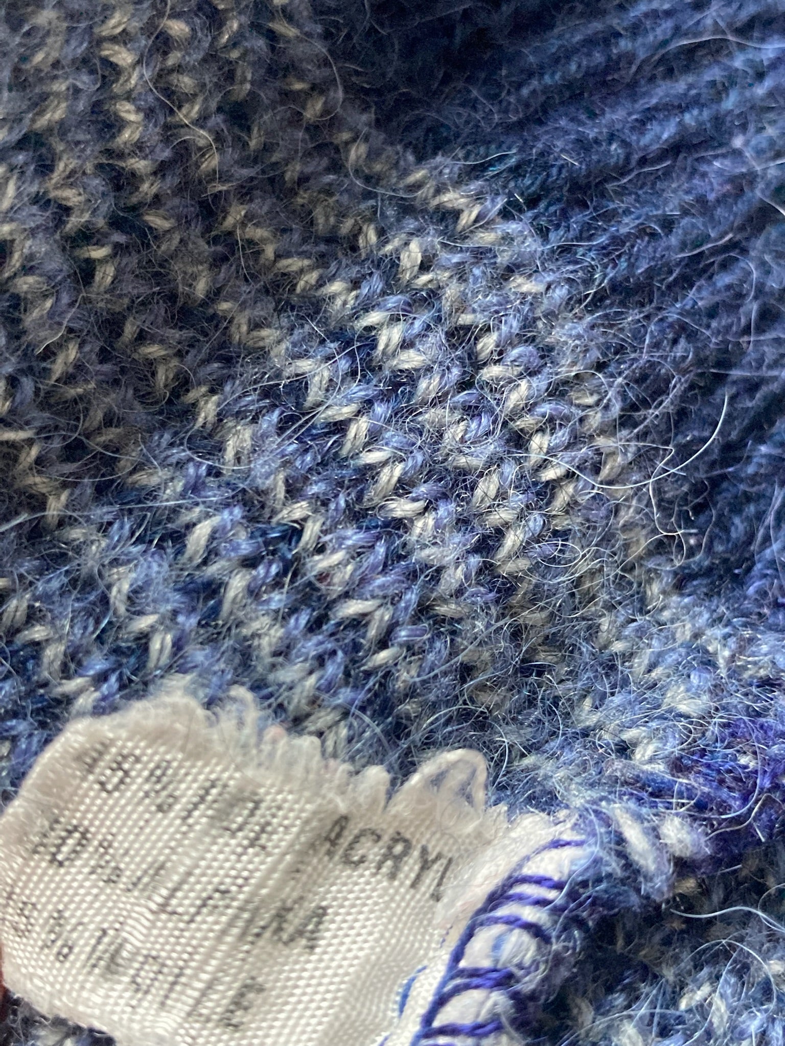 Bluza (40%alpaka&15%lana) marimea L - Femei