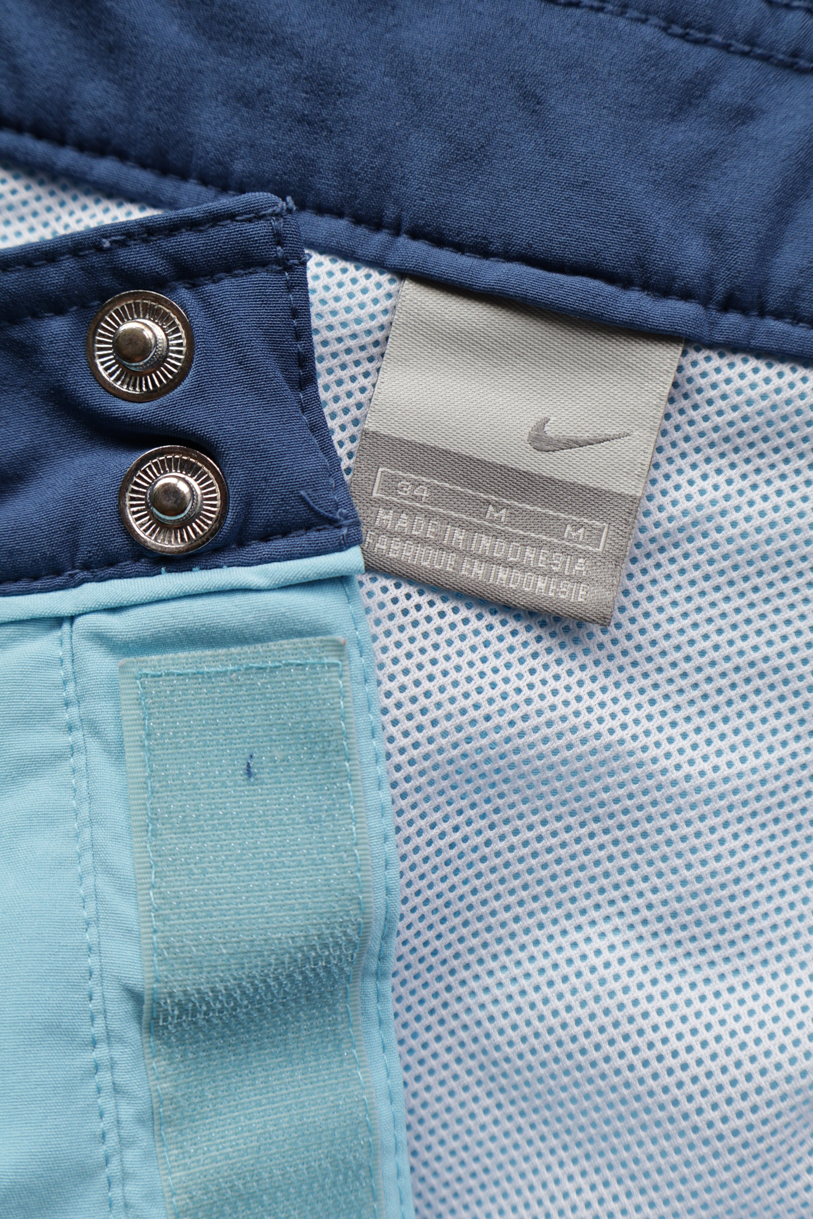 Pantaloni scurti Nike - marimea M - Barbati
