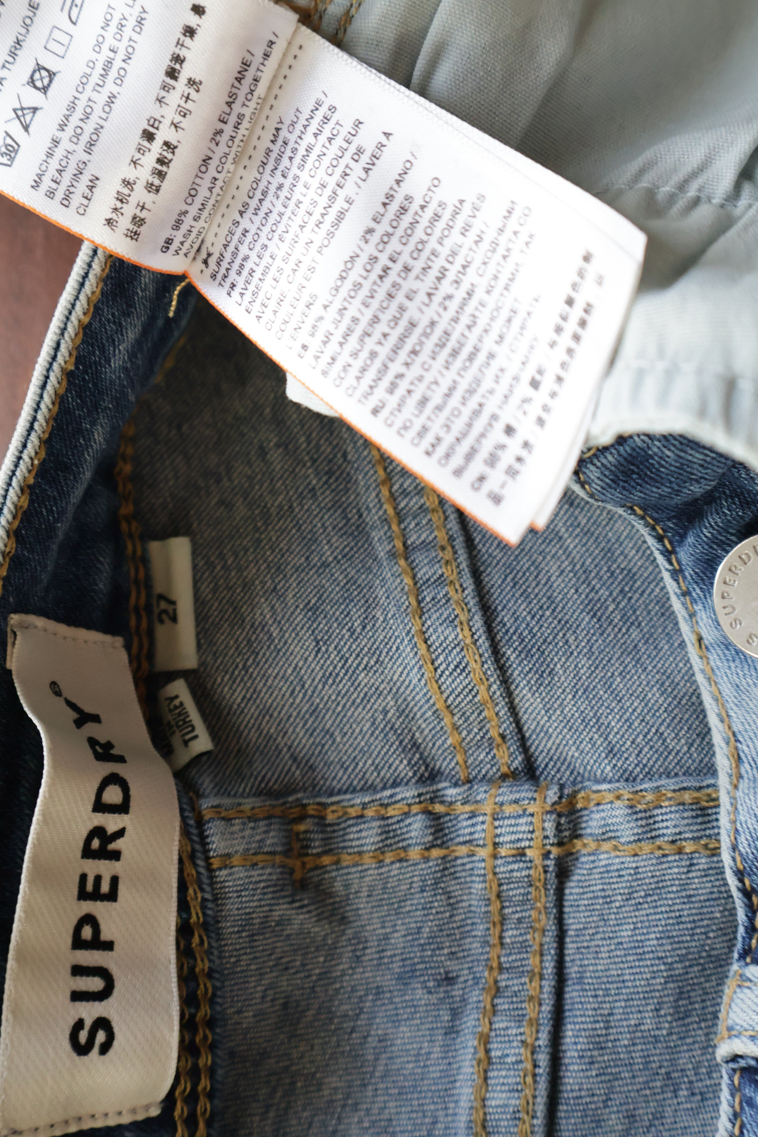 Blugi scurti SuperDry - marimea S/M - Femei