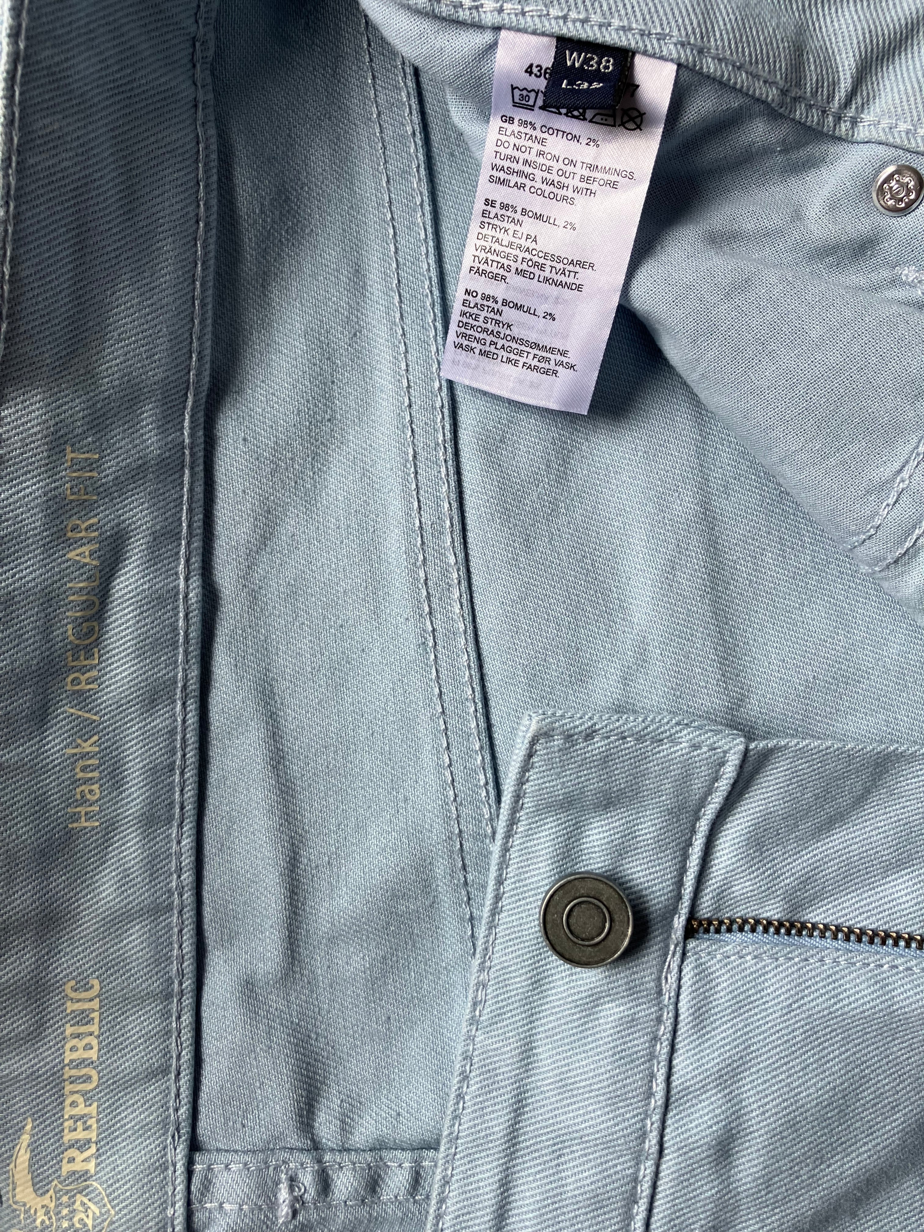 Blugi Hampton Republic - marimea L/XL W38/L32