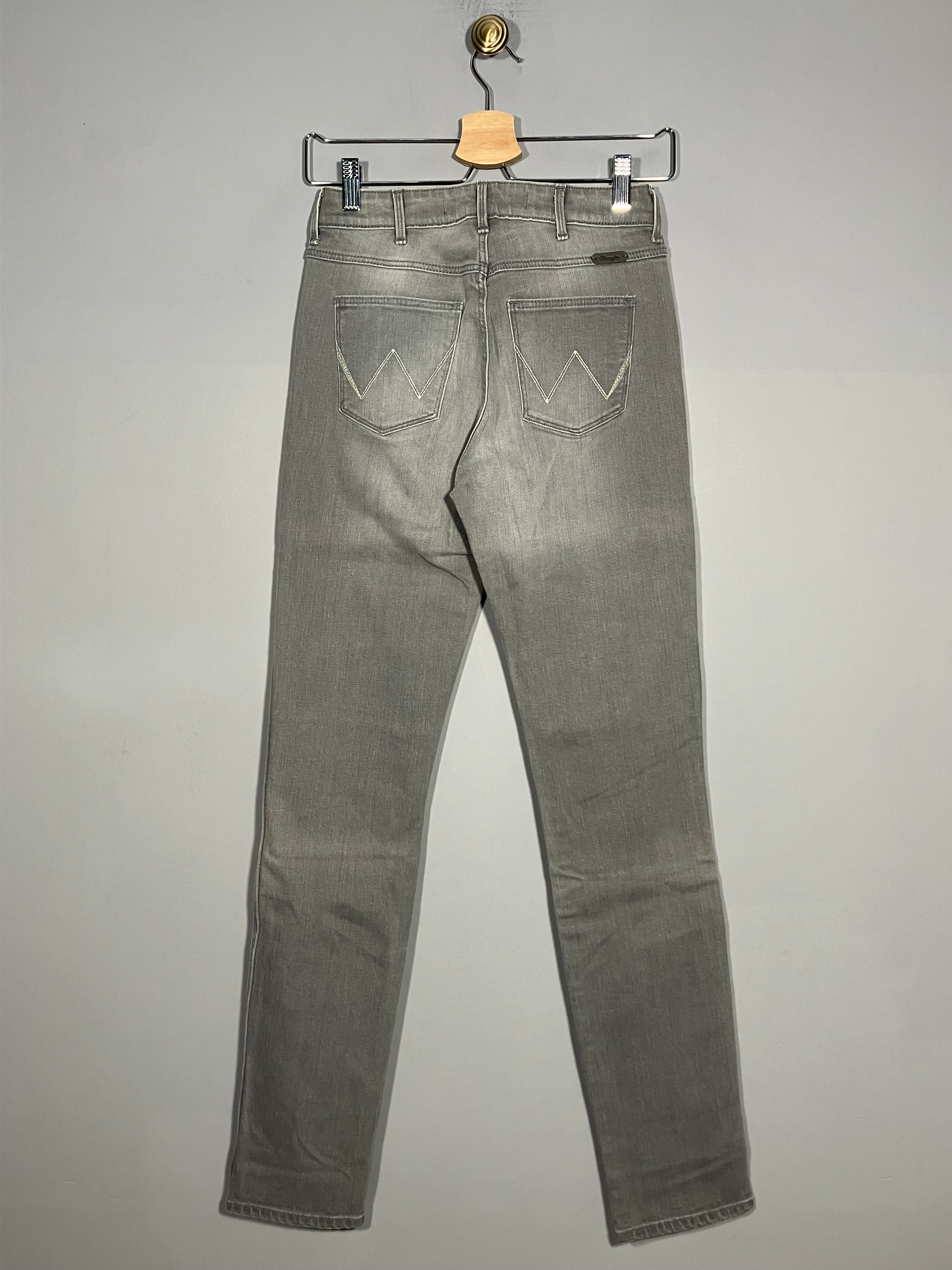 Blugi Wrangler - marimea S W26/L32