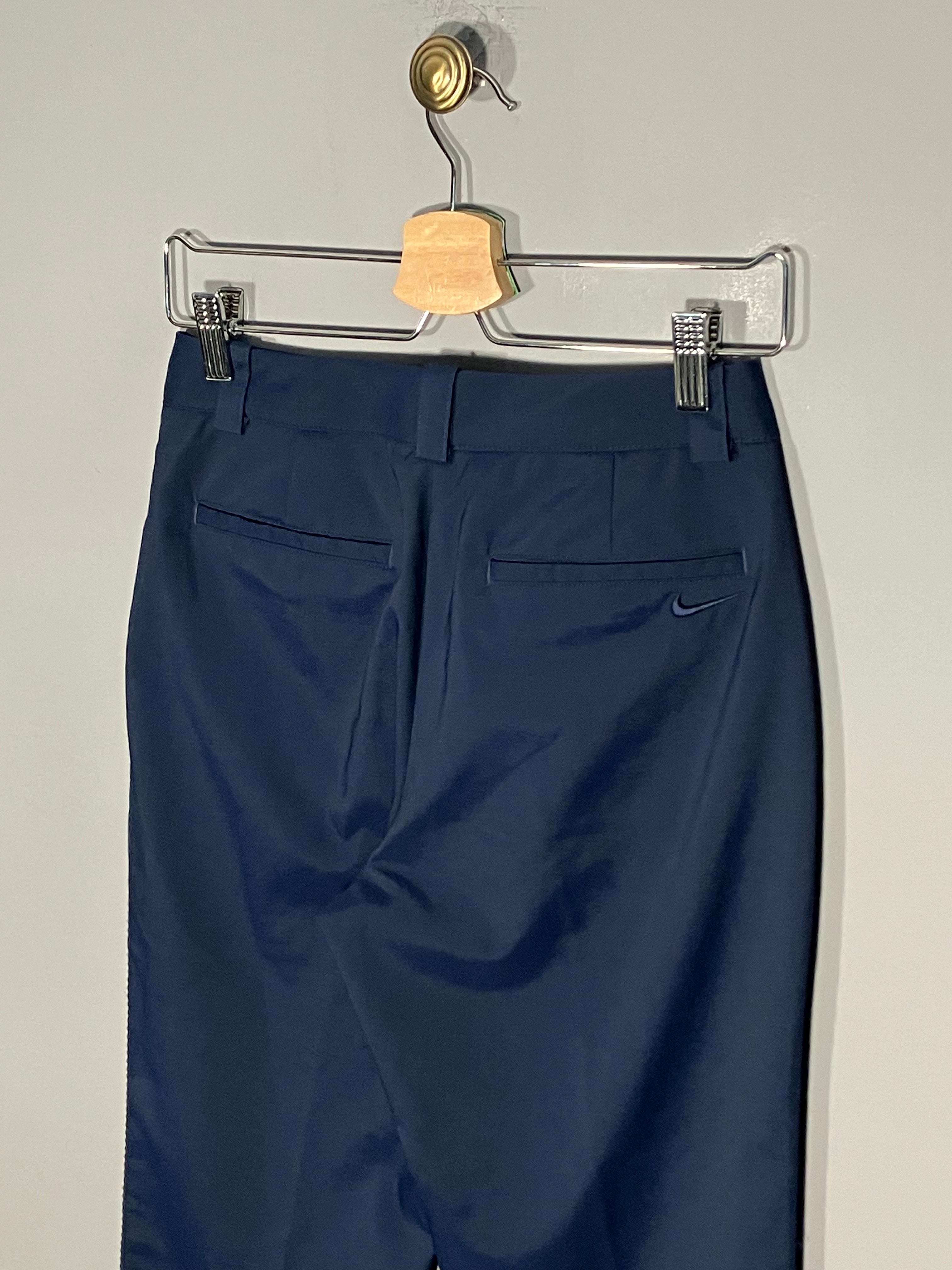 Pantaloni Nike - marimea S