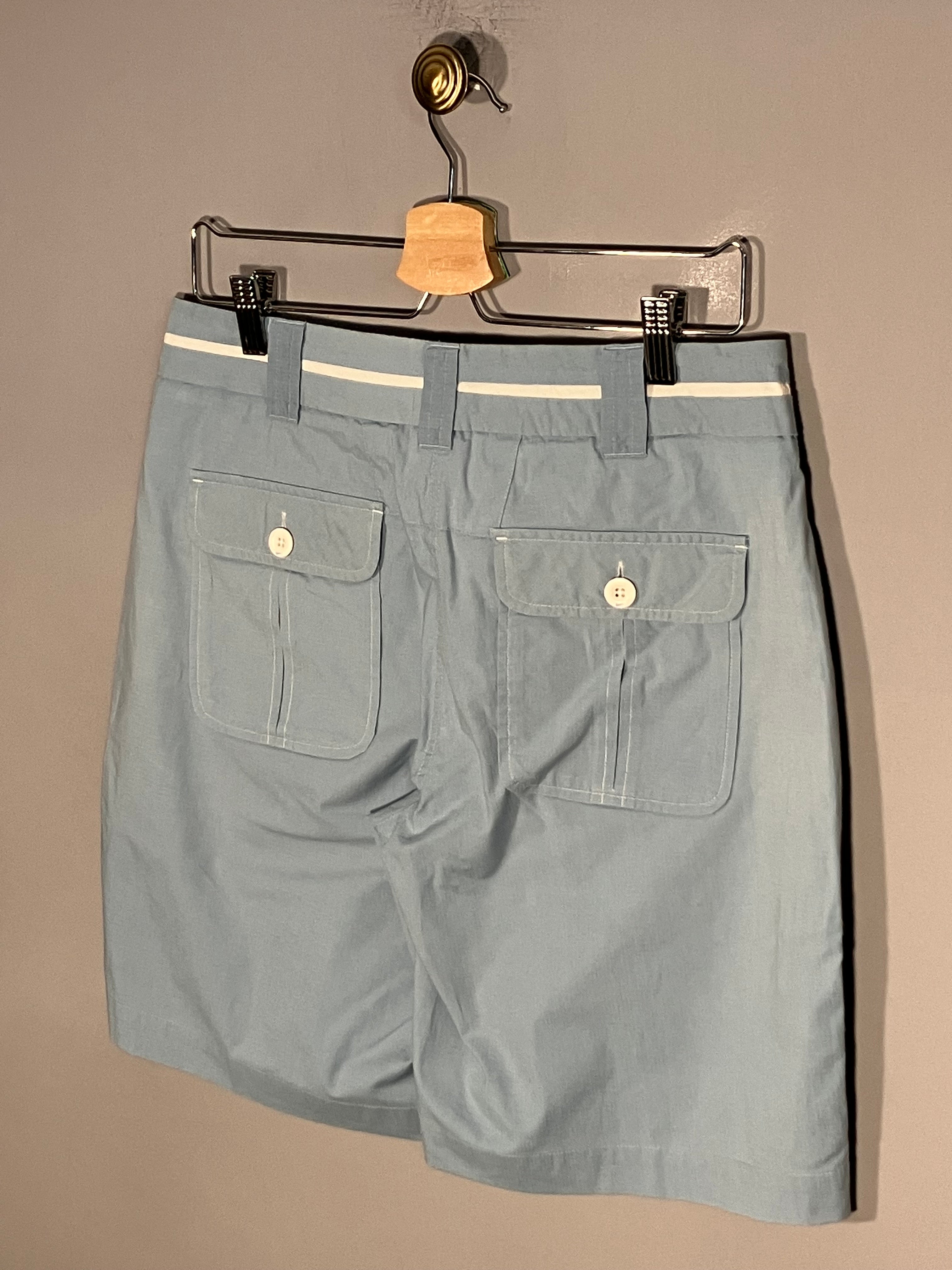 Pantaloni scurti Nike - marimea L