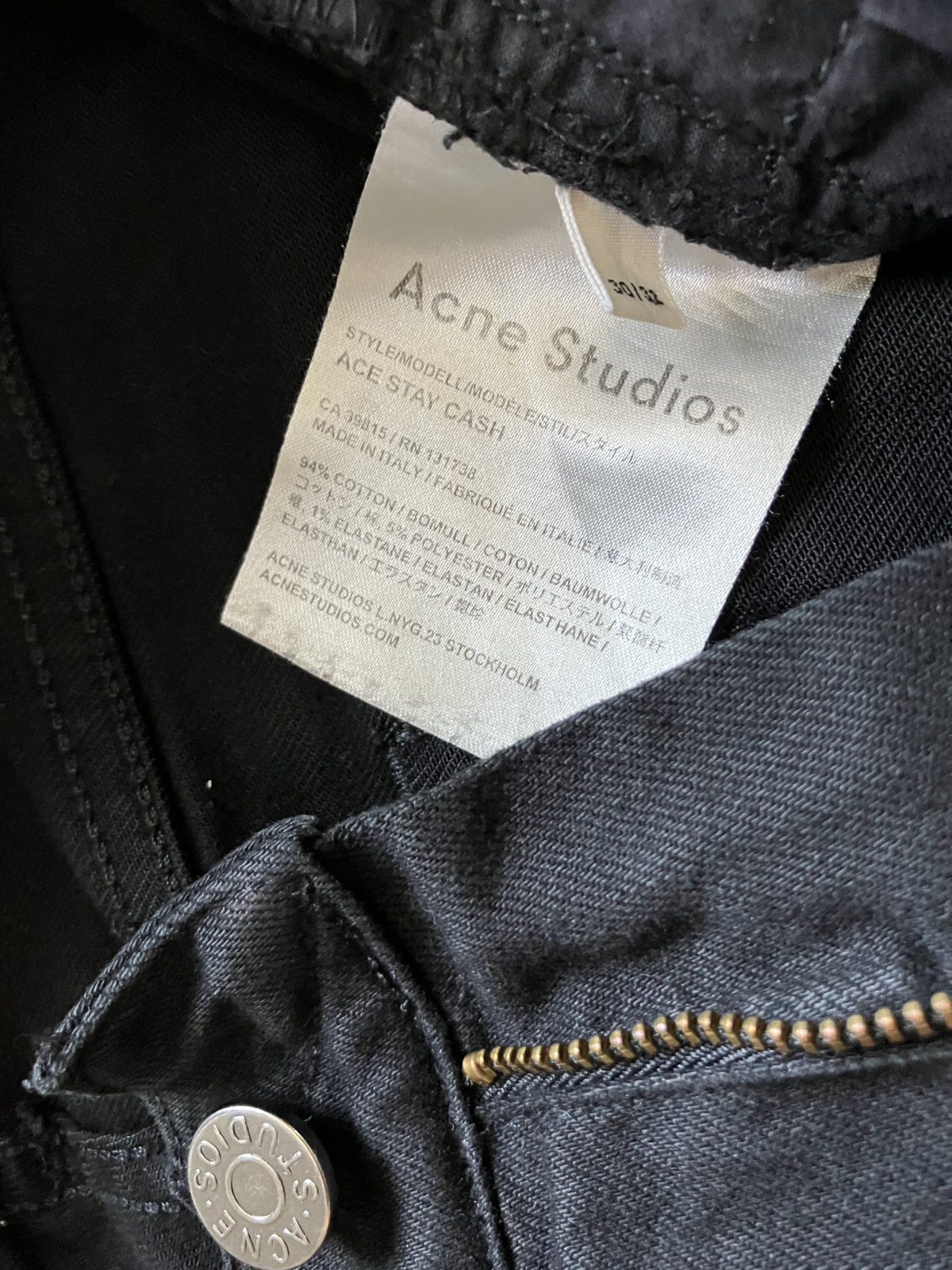 Blugi Acne Studio - marimea W30/L32 - Femei - Intre Umerase