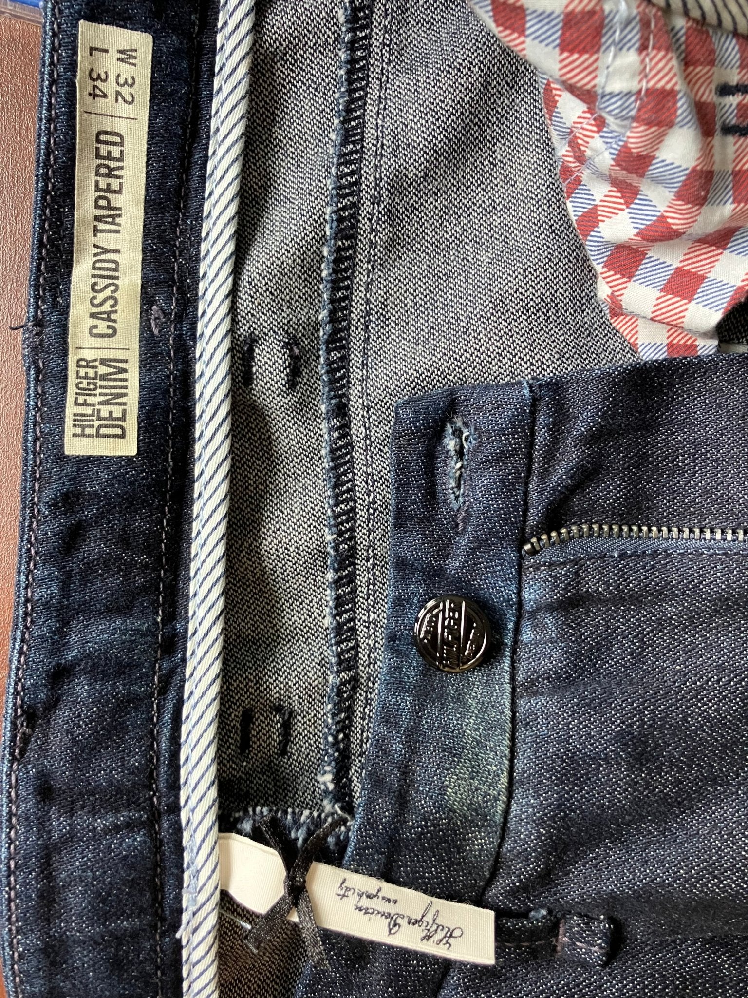 Blugi Tommy Hilfiger - marimea W32/L34 - Femei - Intre Umerase