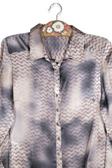 Dea Kudibal – cămașă – detaliu – second-hand premium