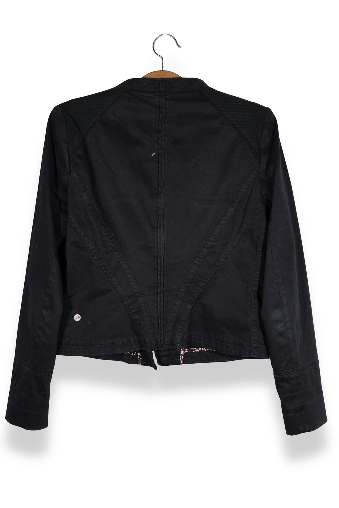 BOSS – geacă – vedere din spate – second-hand premium