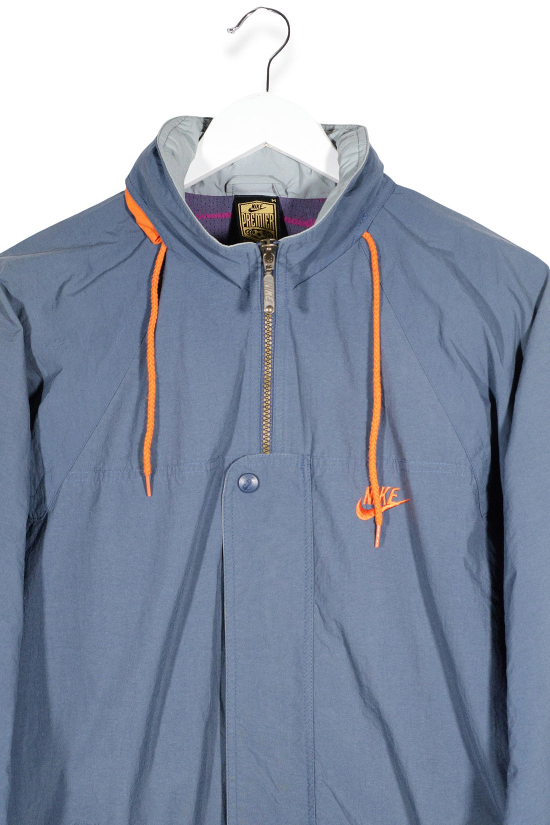 NIKE – geacă – detaliu – second-hand premium