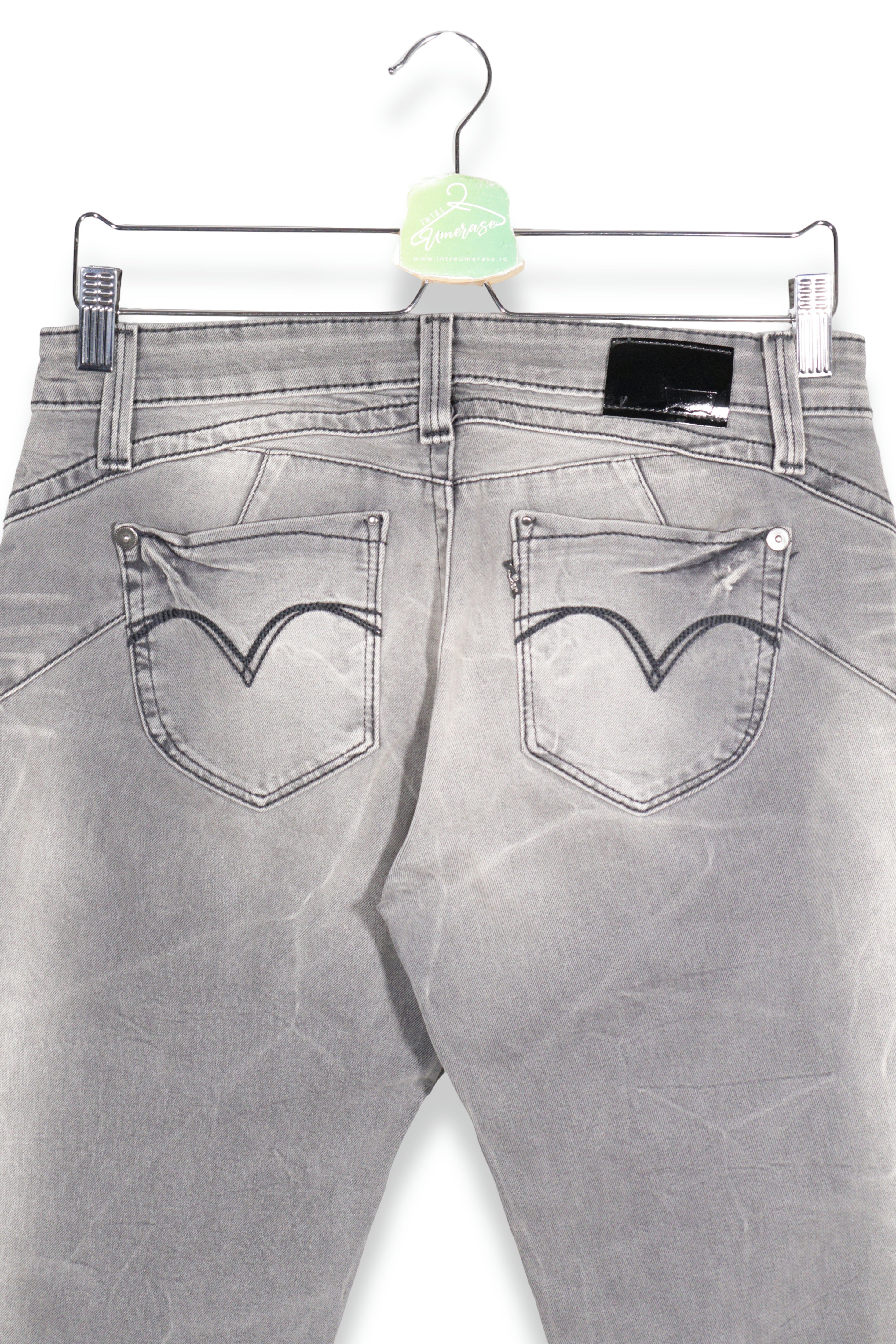Levi's – blugi – detaliu – second-hand premium
