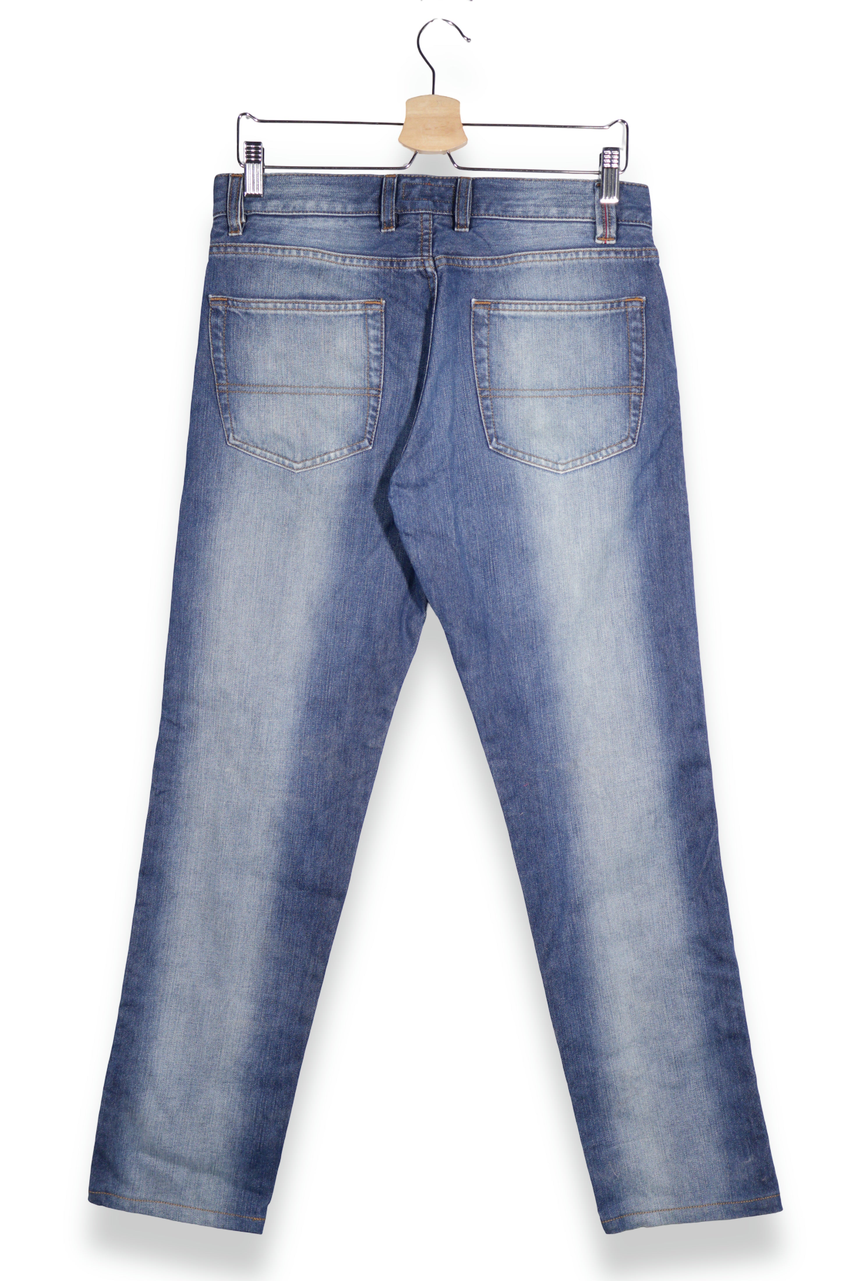 HUGO BOSS – blugi – vedere din spate – second-hand premium