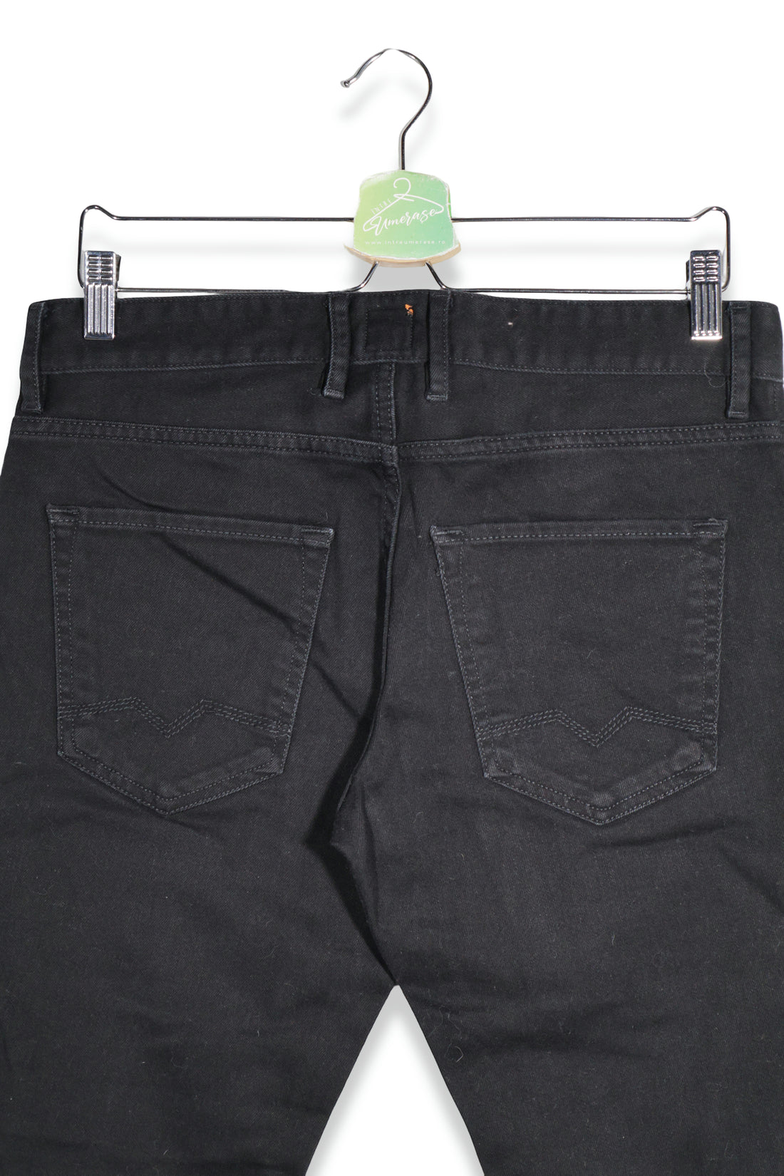 BOSS – blugi – detaliu – second-hand premium
