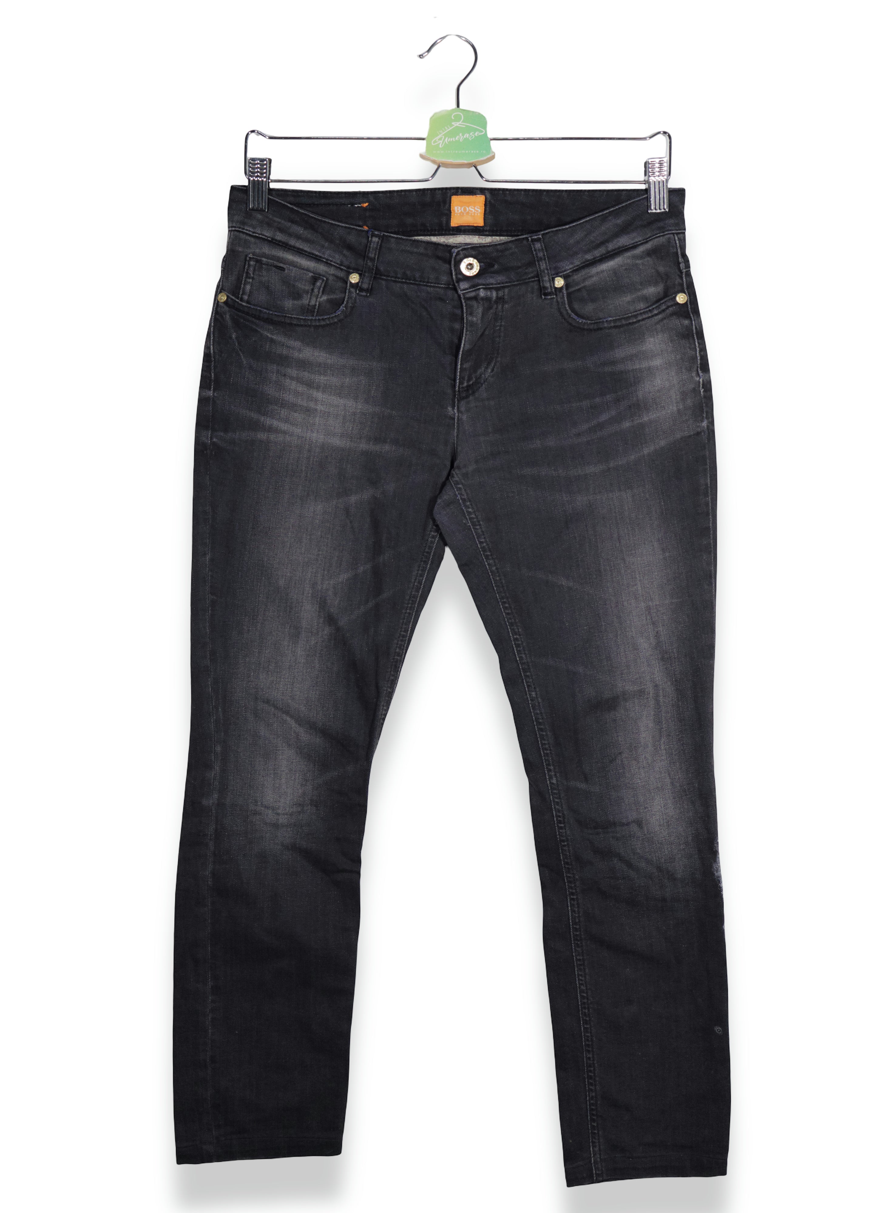 Hugo Boss – blugi – vedere din față – second-hand premium
